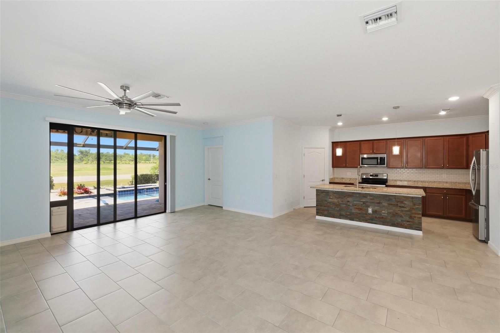 SARASOTA NATIONAL PH 9-B - Residential