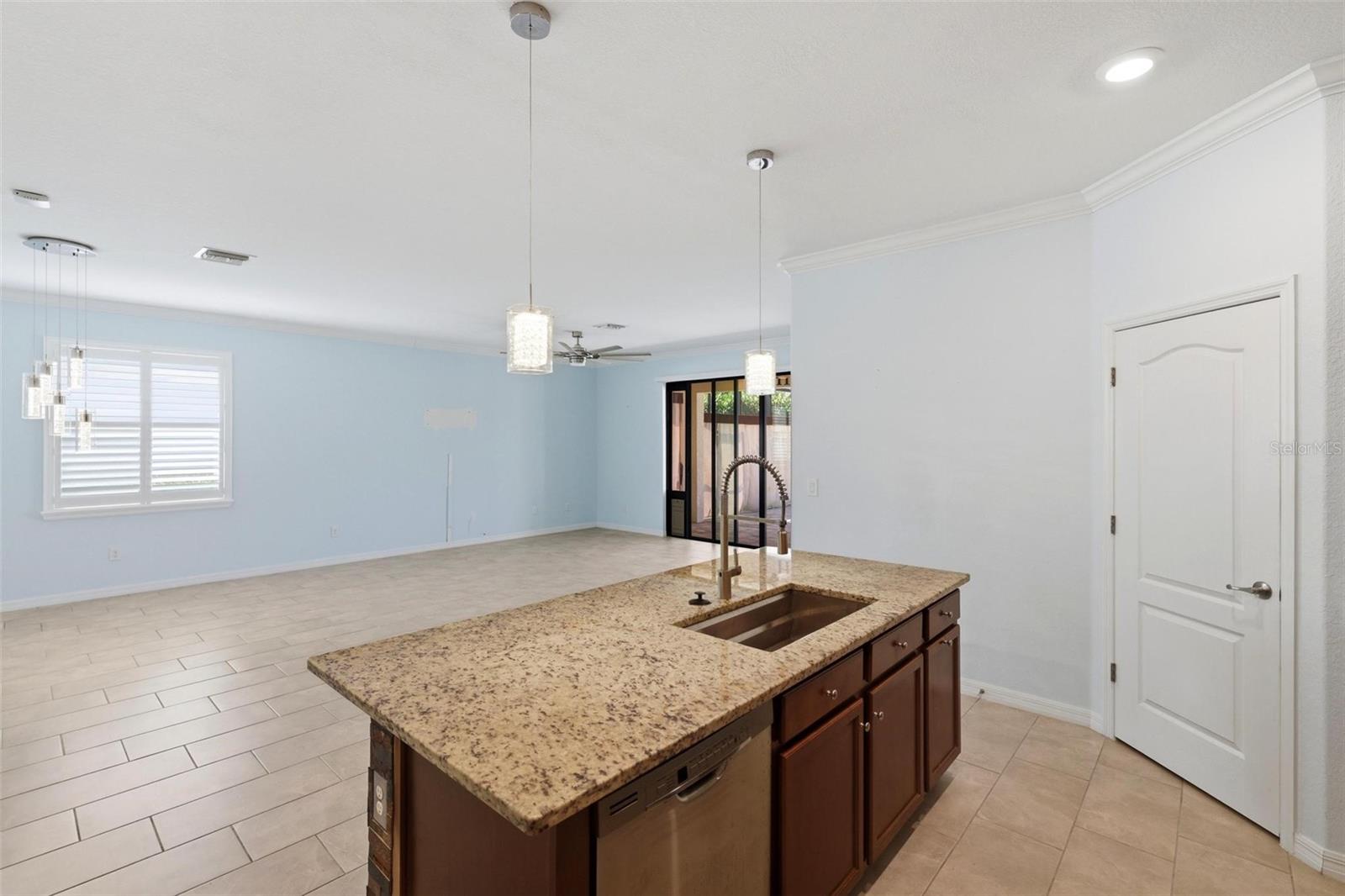 SARASOTA NATIONAL PH 9-B - Residential
