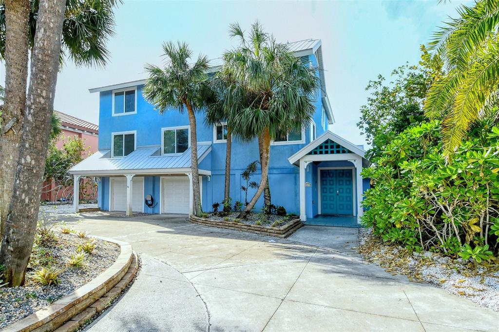 SLEEPY LAGOON - Residential