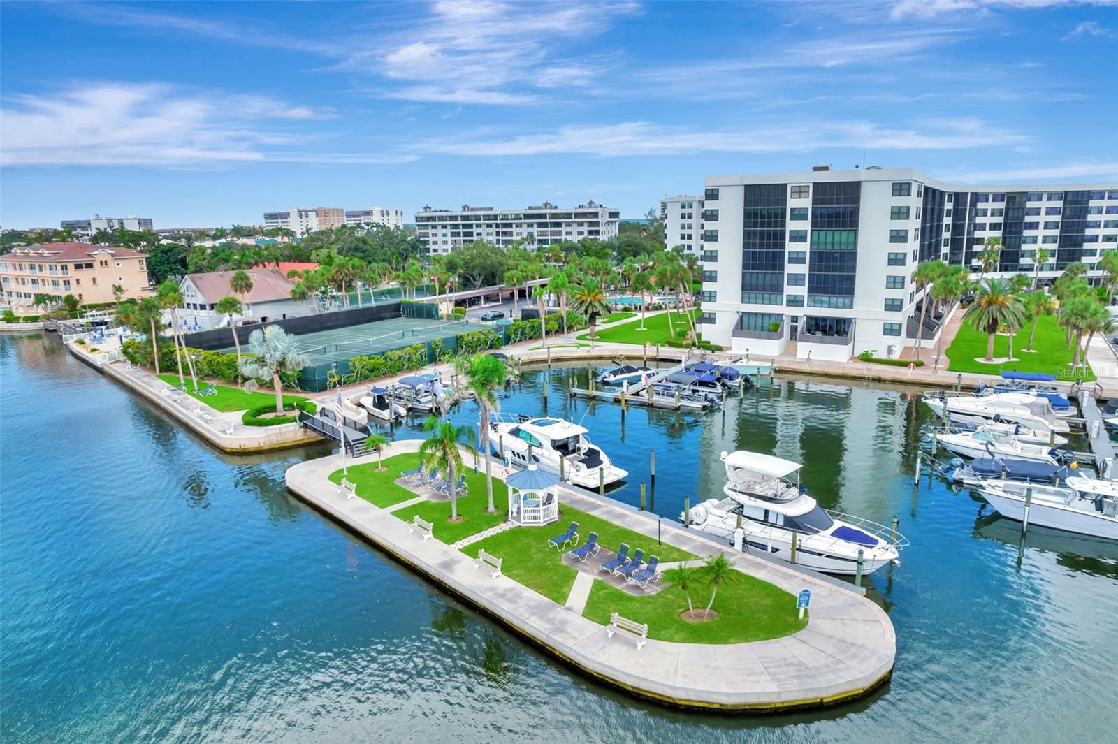 HARBOR TOWERS Y & R - Residential