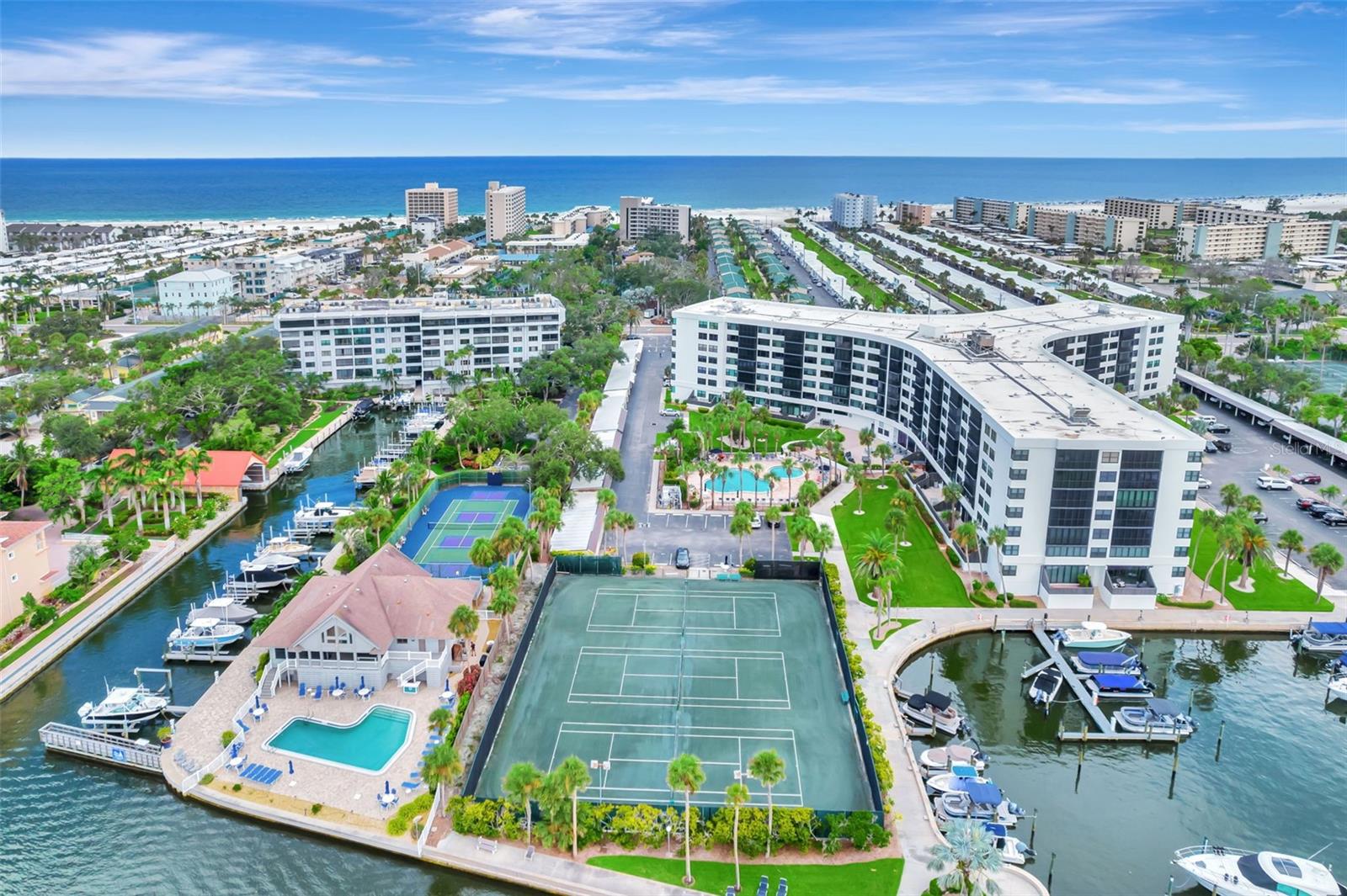 HARBOR TOWERS Y & R - Residential