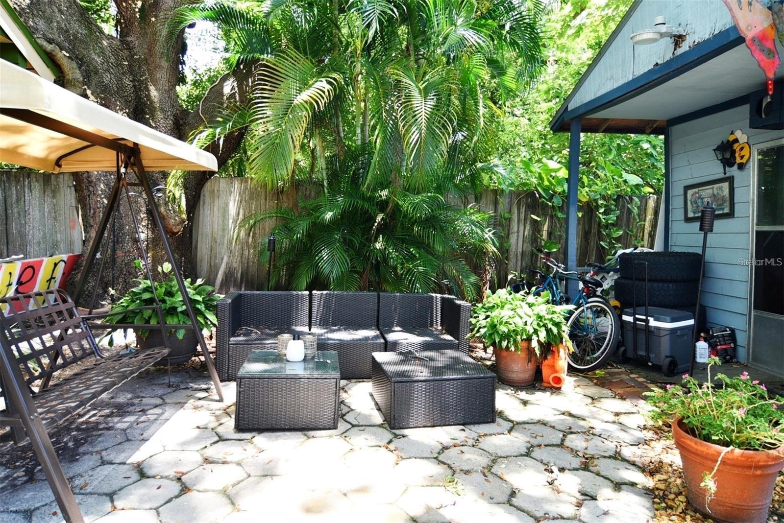 ROLANDO ESTATES - Residential