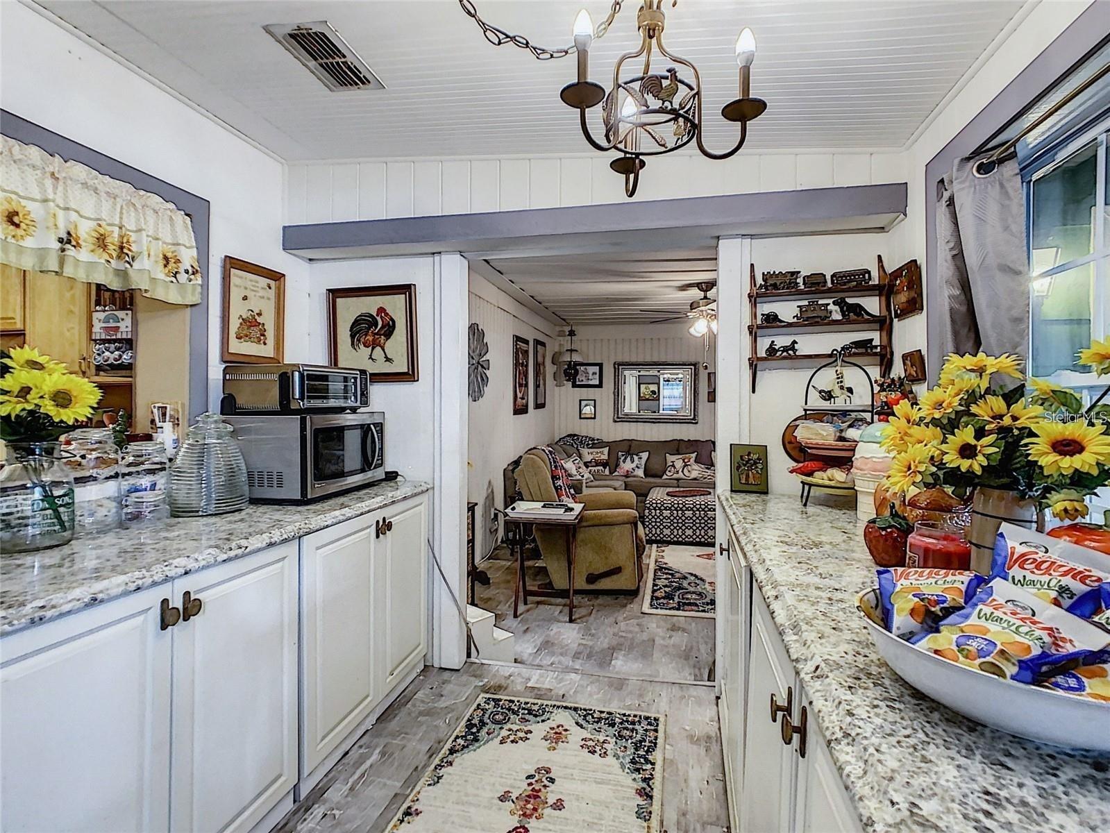 ROLANDO ESTATES - Residential