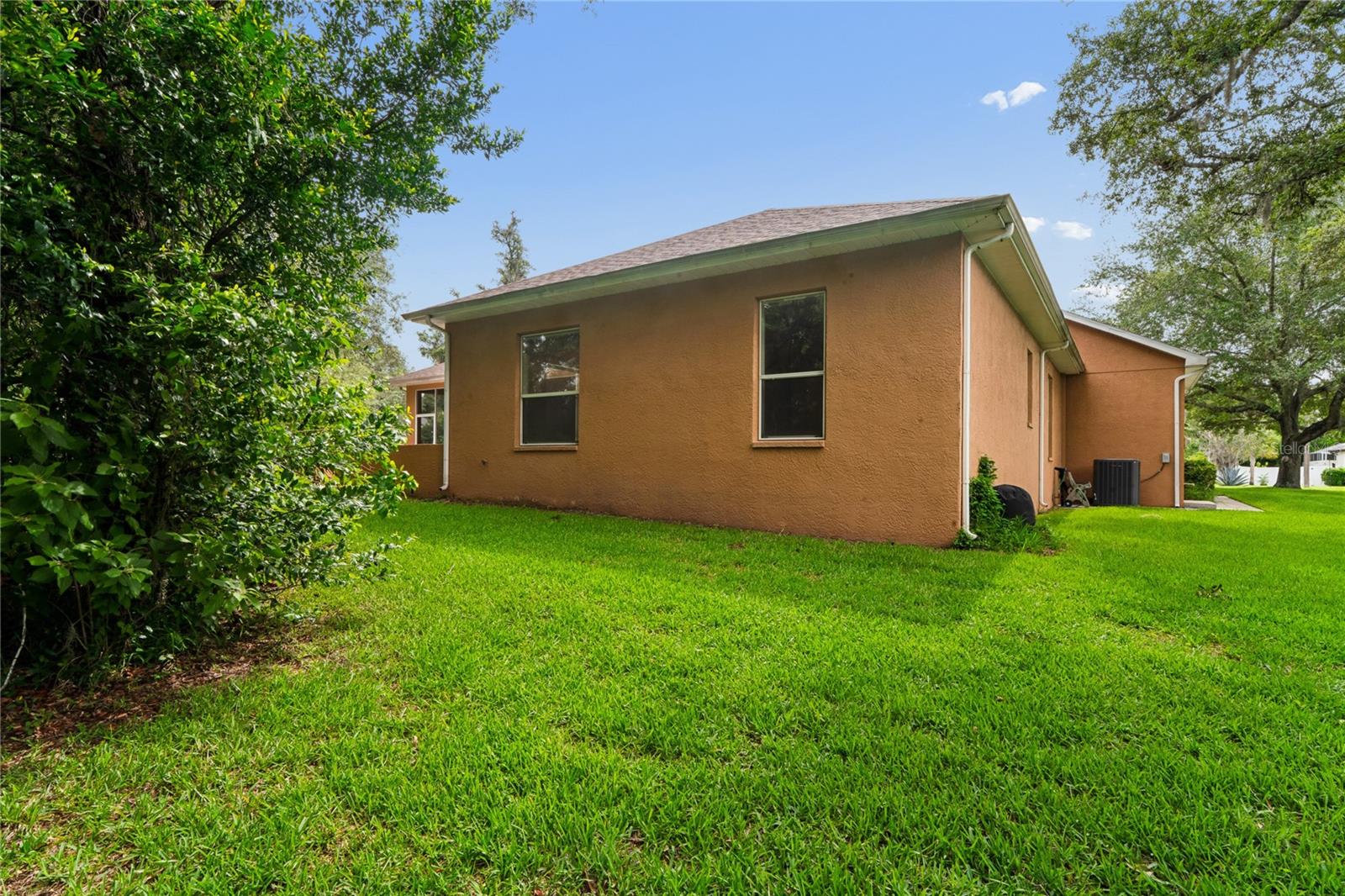 AUTUMN OAKS - Residential