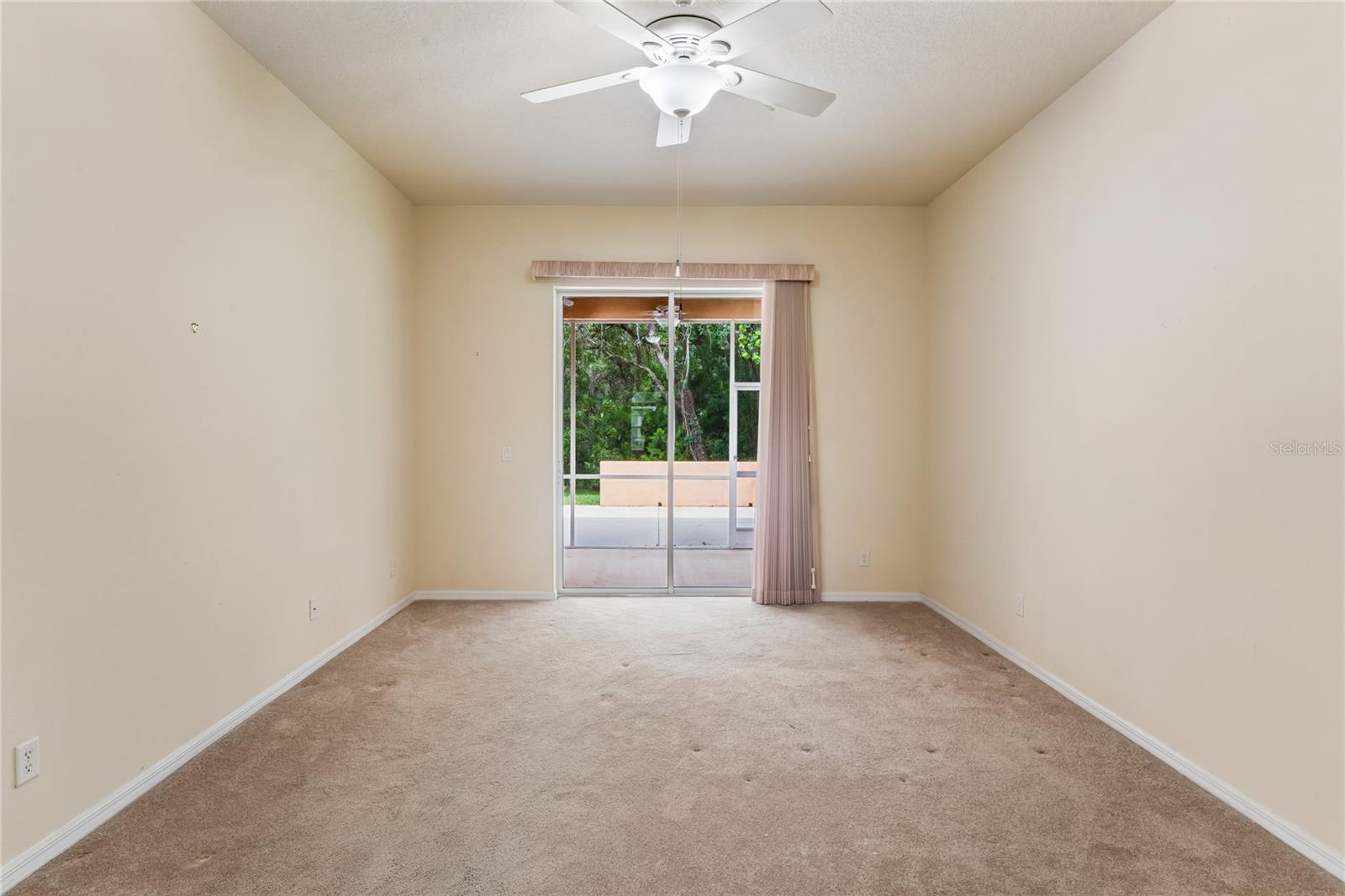 AUTUMN OAKS - Residential