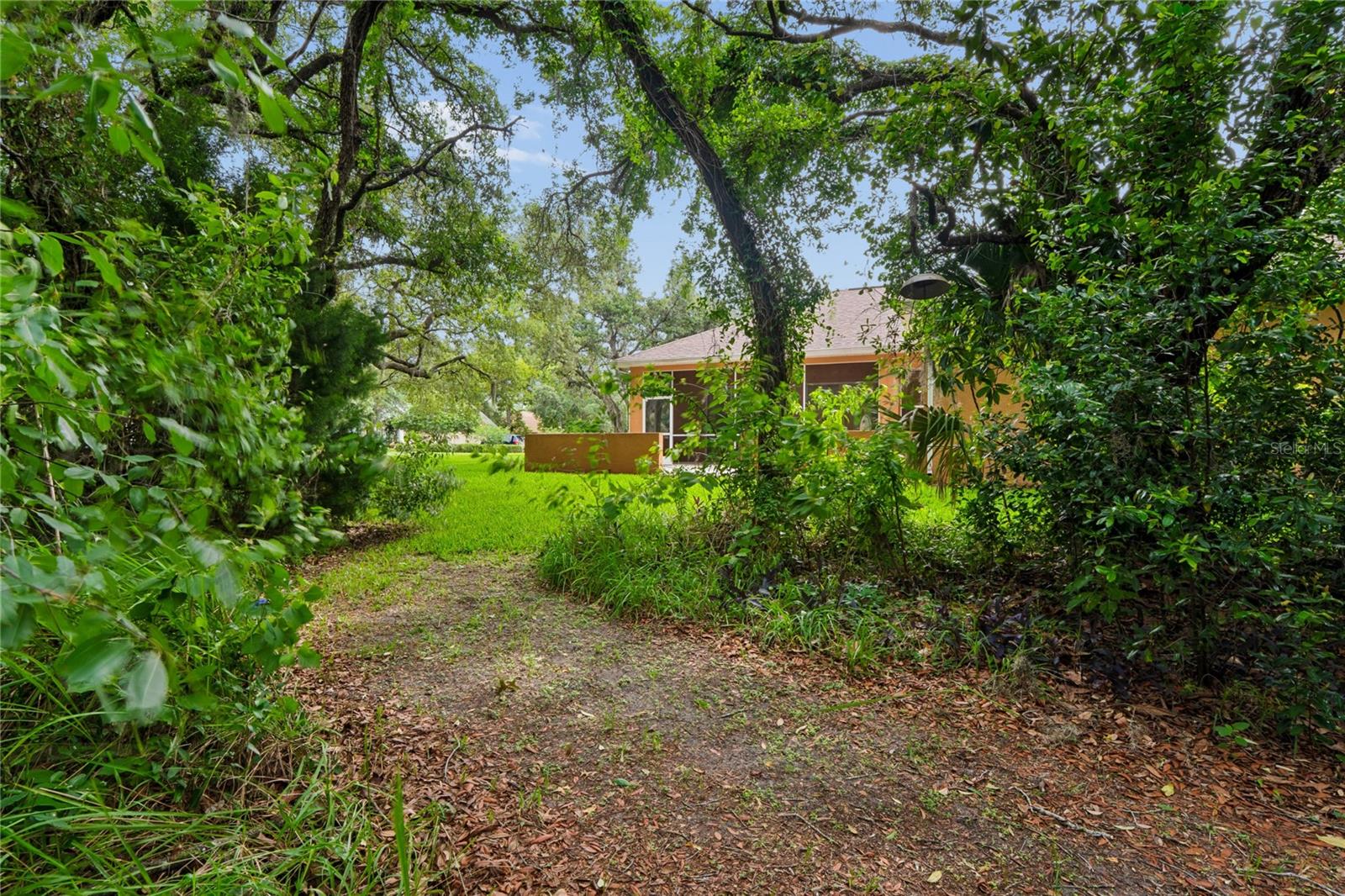 AUTUMN OAKS - Residential