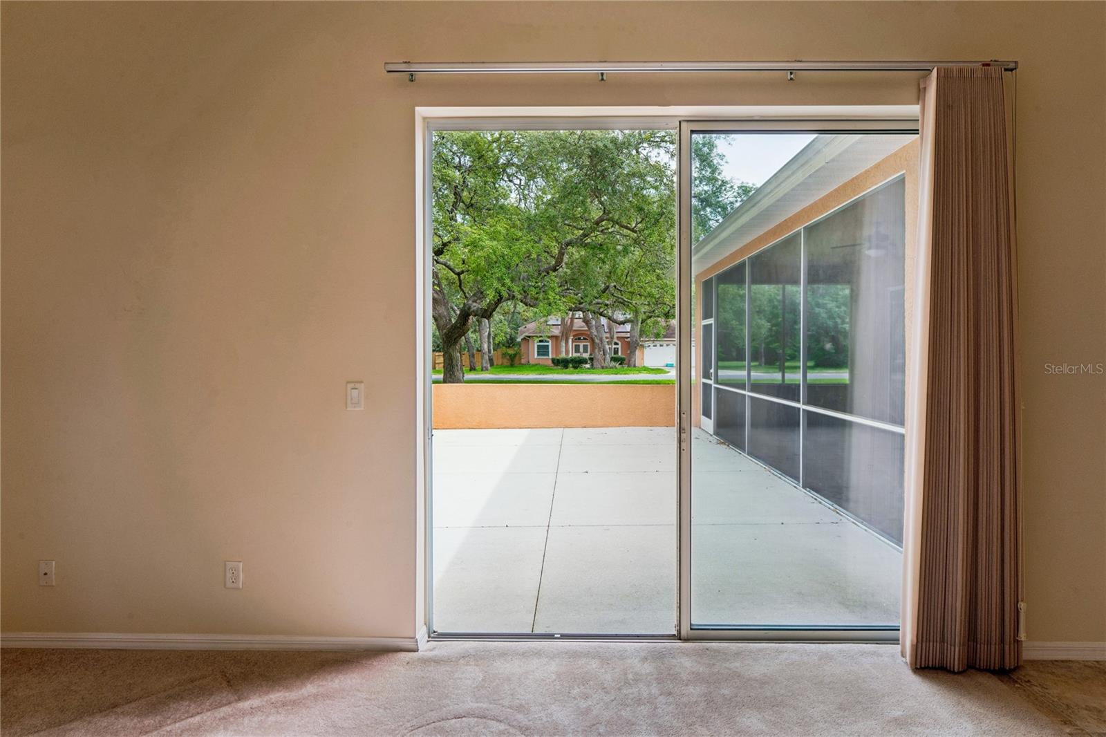 AUTUMN OAKS - Residential