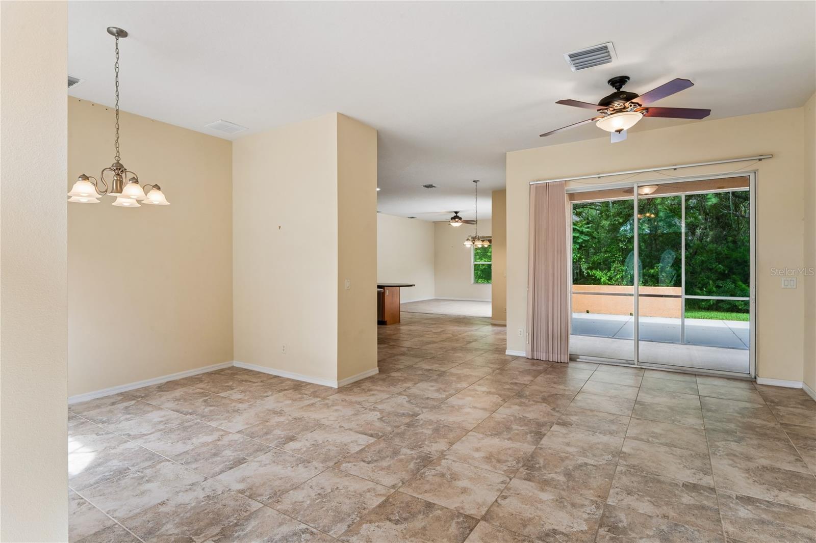 AUTUMN OAKS - Residential