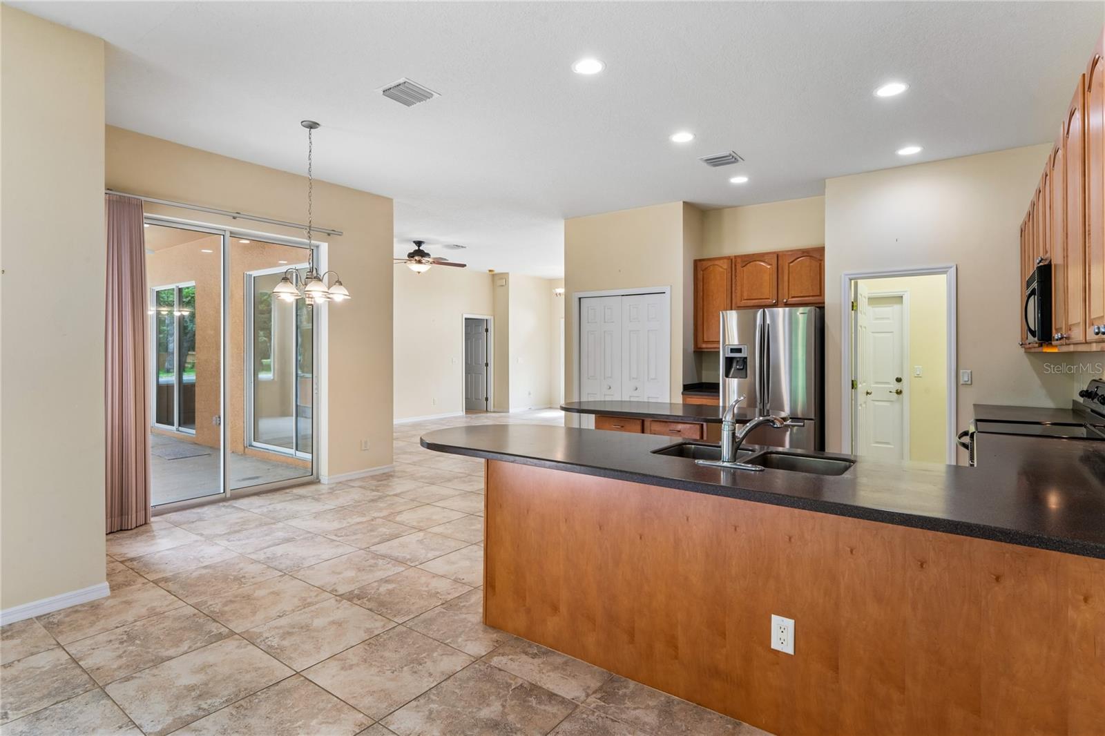 AUTUMN OAKS - Residential