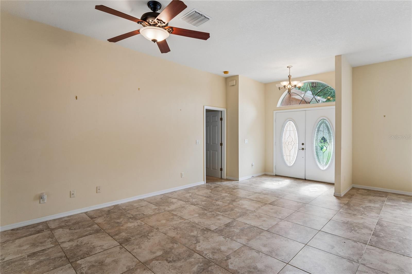 AUTUMN OAKS - Residential