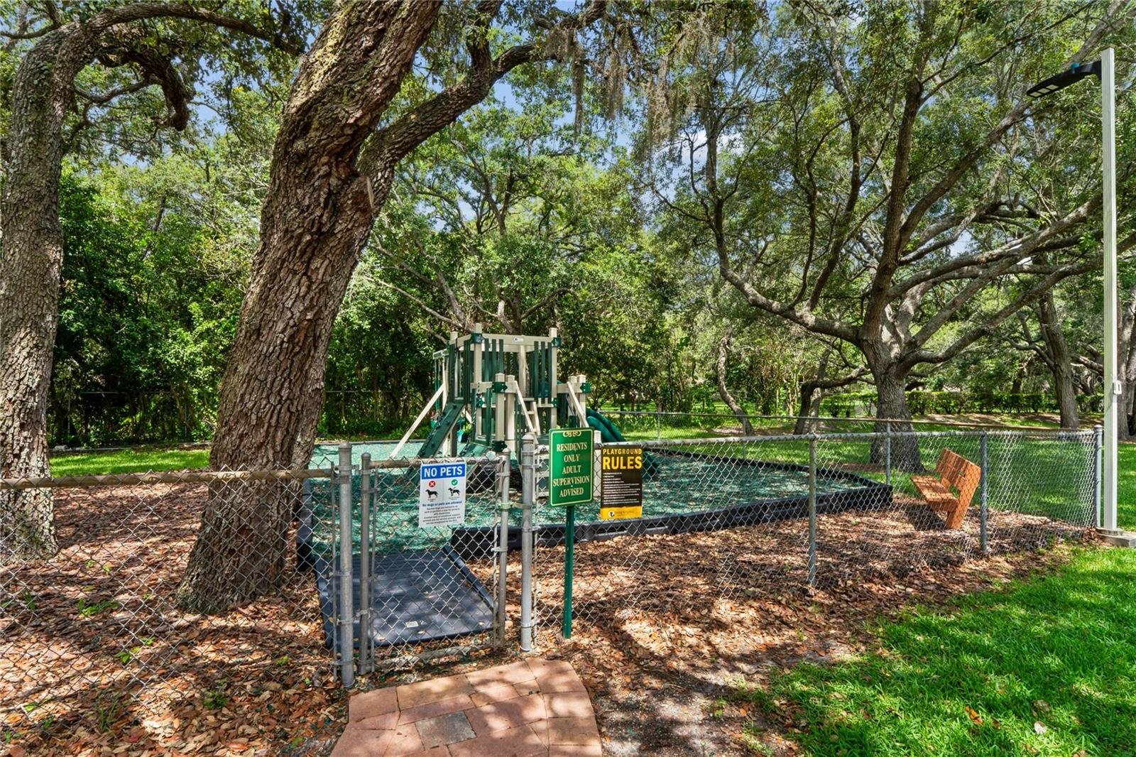 AUTUMN OAKS - Residential