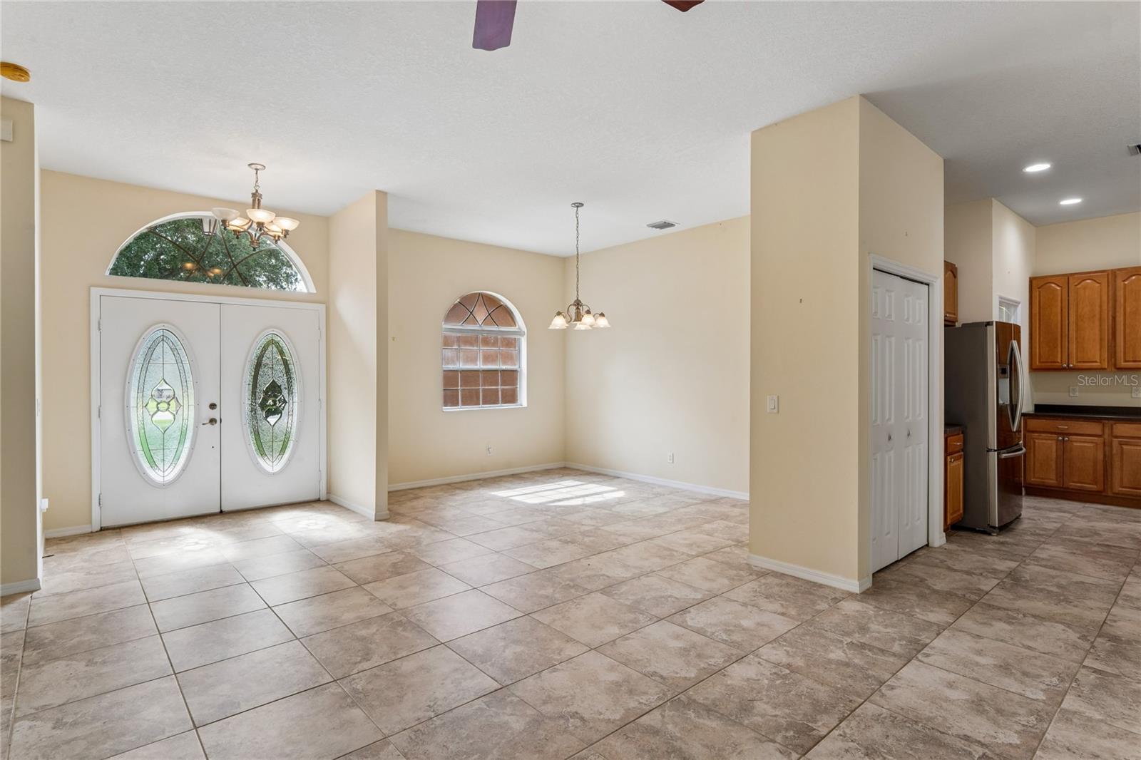 AUTUMN OAKS - Residential