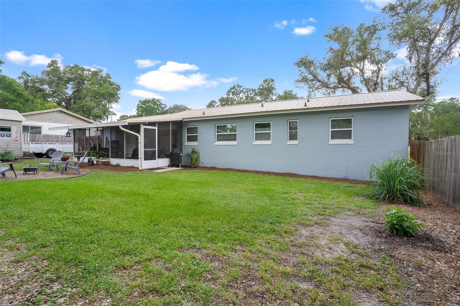 FRUITLAND PARK - Residential