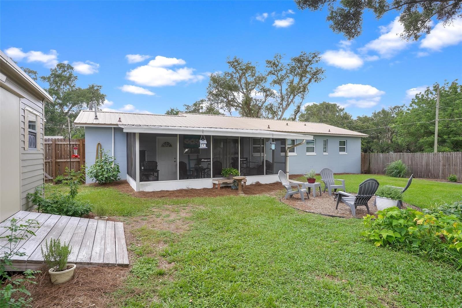 FRUITLAND PARK - Residential