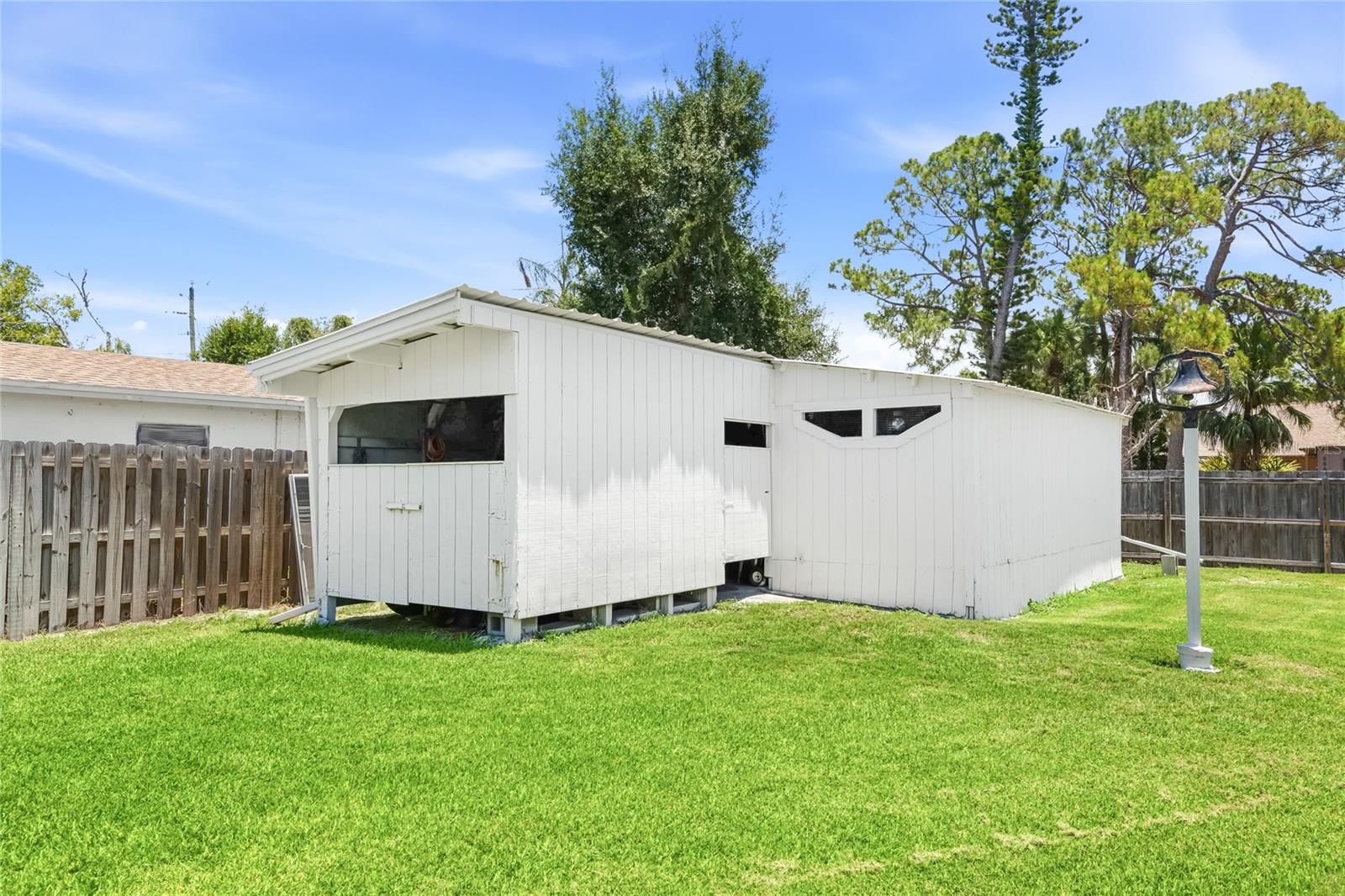 SARASOTA VENICE CO 09 37 18 - Residential