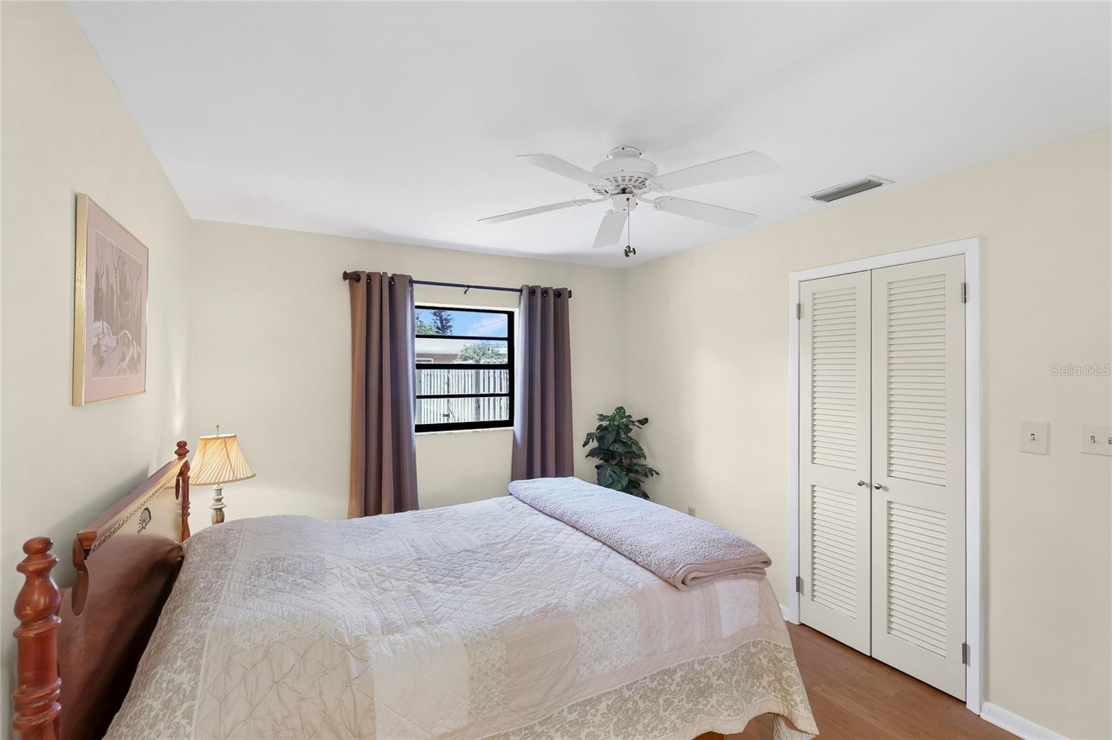 SARASOTA VENICE CO 09 37 18 - Residential
