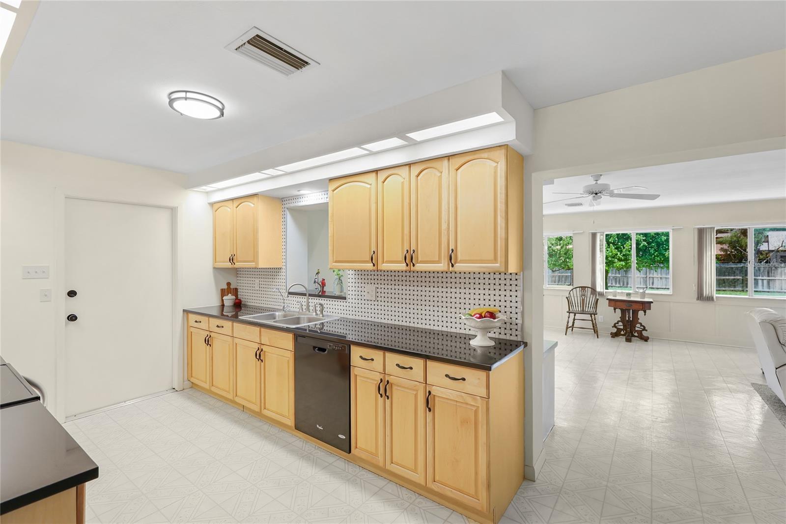 SARASOTA VENICE CO 09 37 18 - Residential