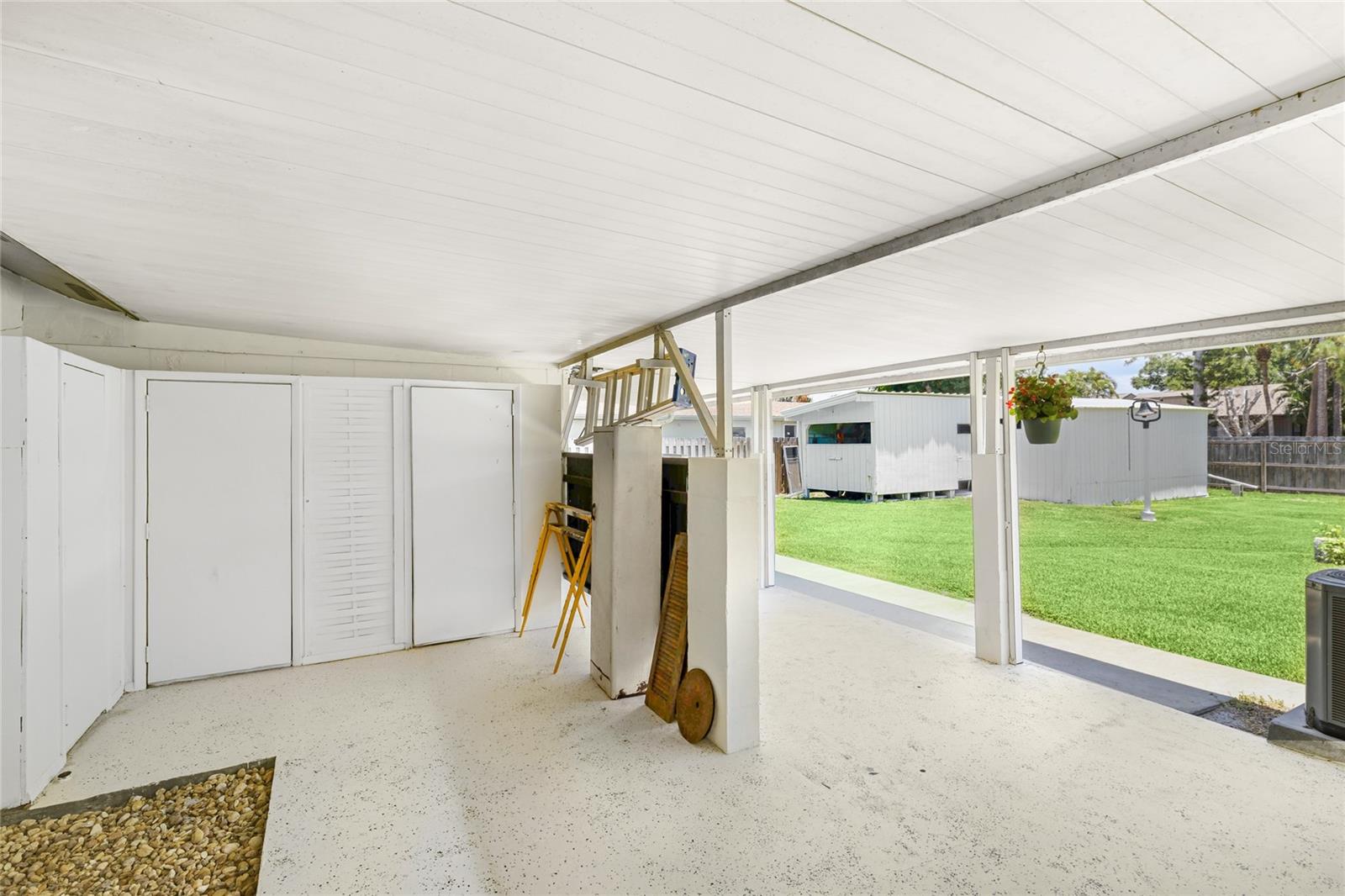 SARASOTA VENICE CO 09 37 18 - Residential