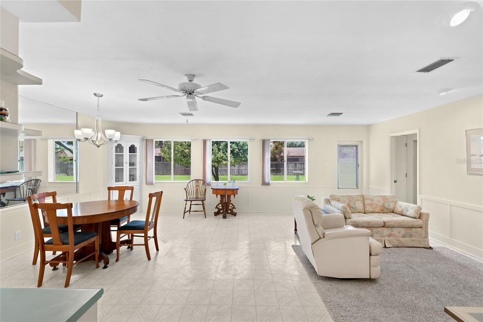 SARASOTA VENICE CO 09 37 18 - Residential