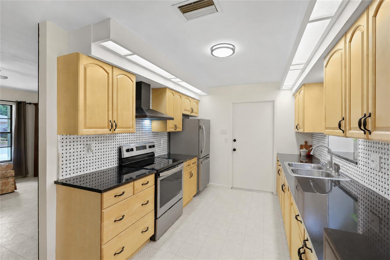 SARASOTA VENICE CO 09 37 18 - Residential