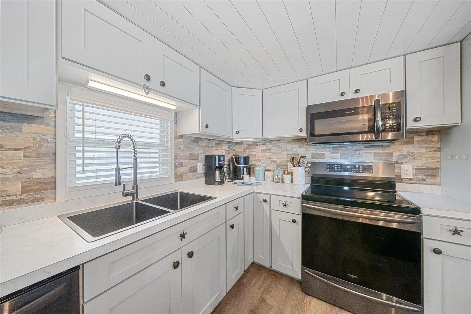 TROPIC ISLES CO-OP - Residential