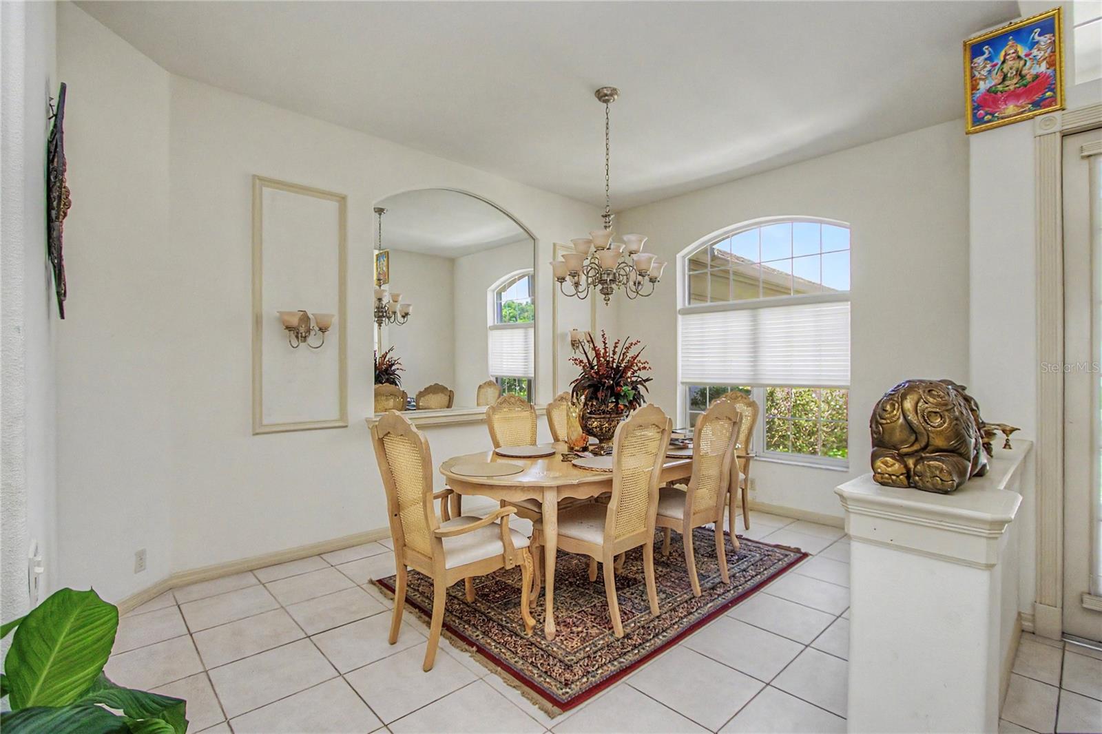 LAUREL WOOD - Residential