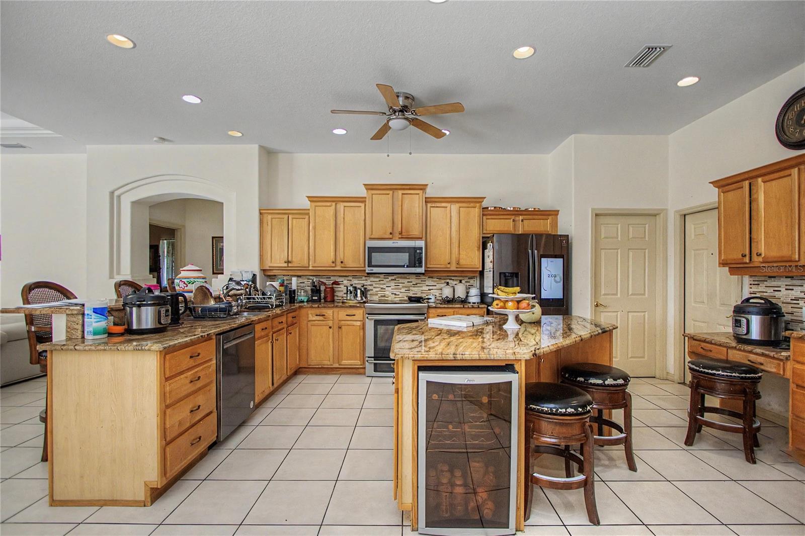 LAUREL WOOD - Residential