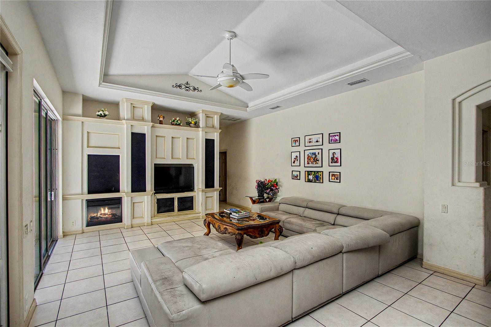 LAUREL WOOD - Residential