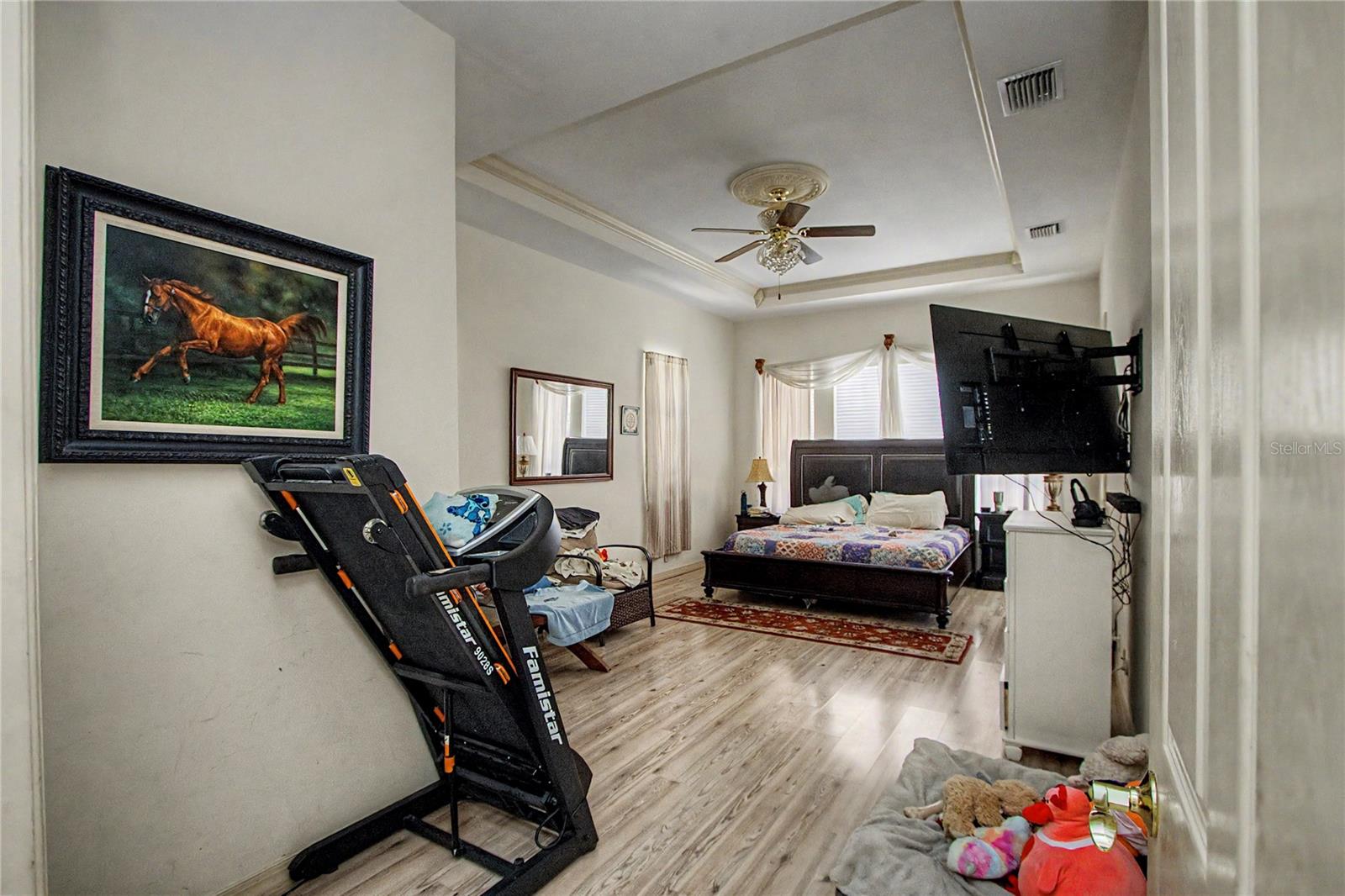 LAUREL WOOD - Residential
