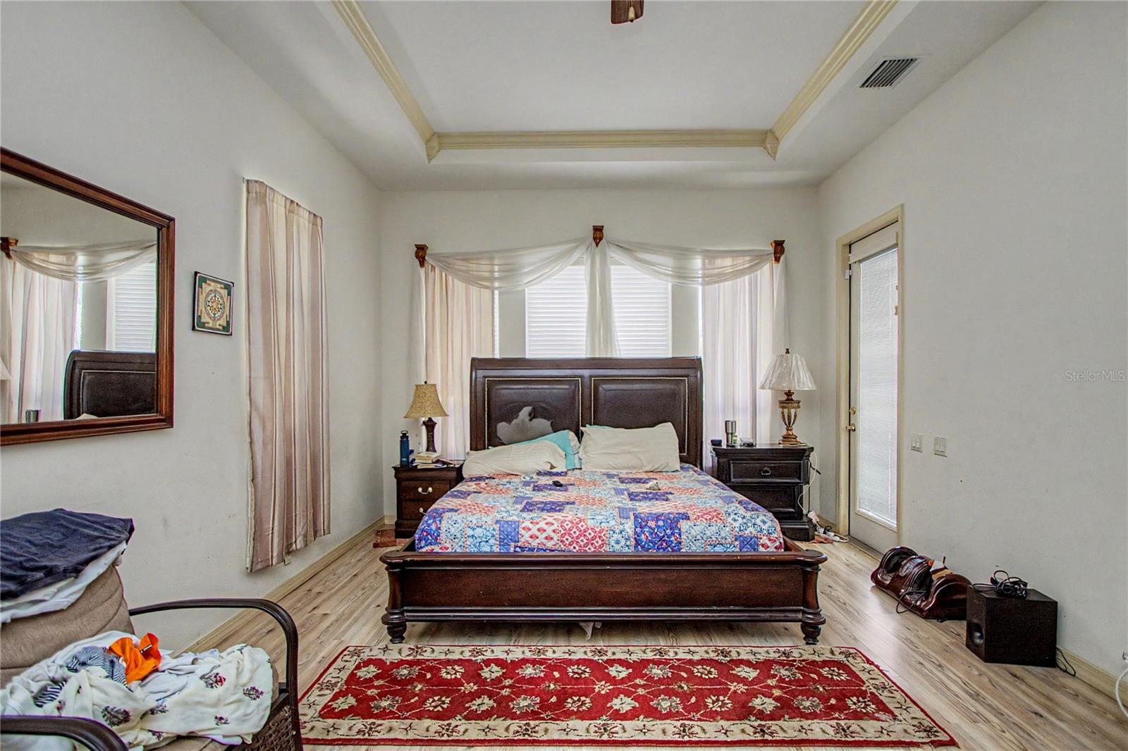 LAUREL WOOD - Residential