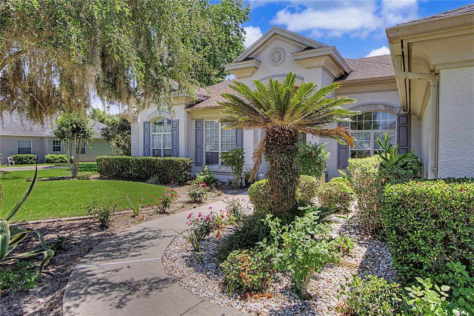LAUREL WOOD - Residential