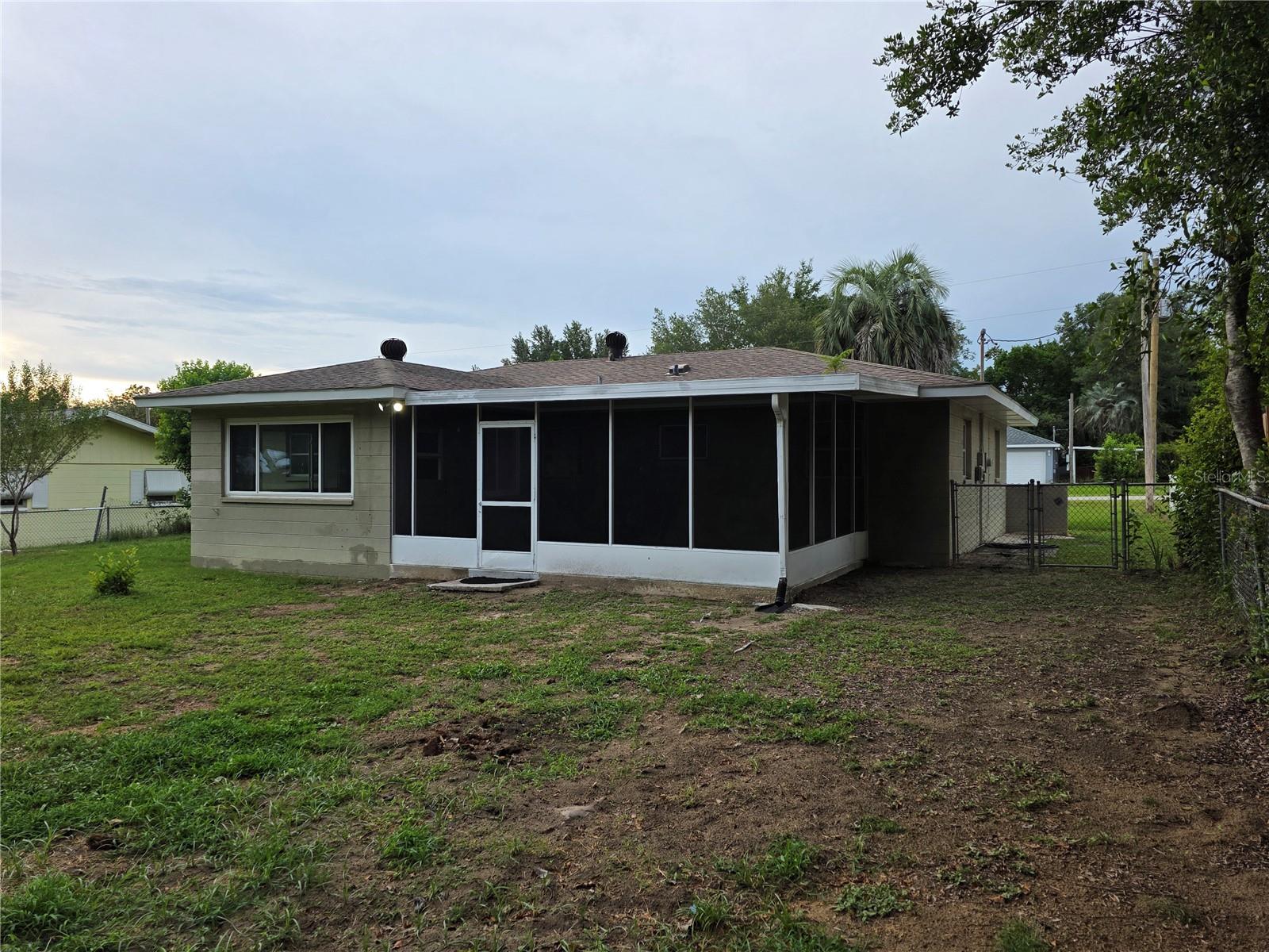 RAINBOW LAKES ESTATE - Residential