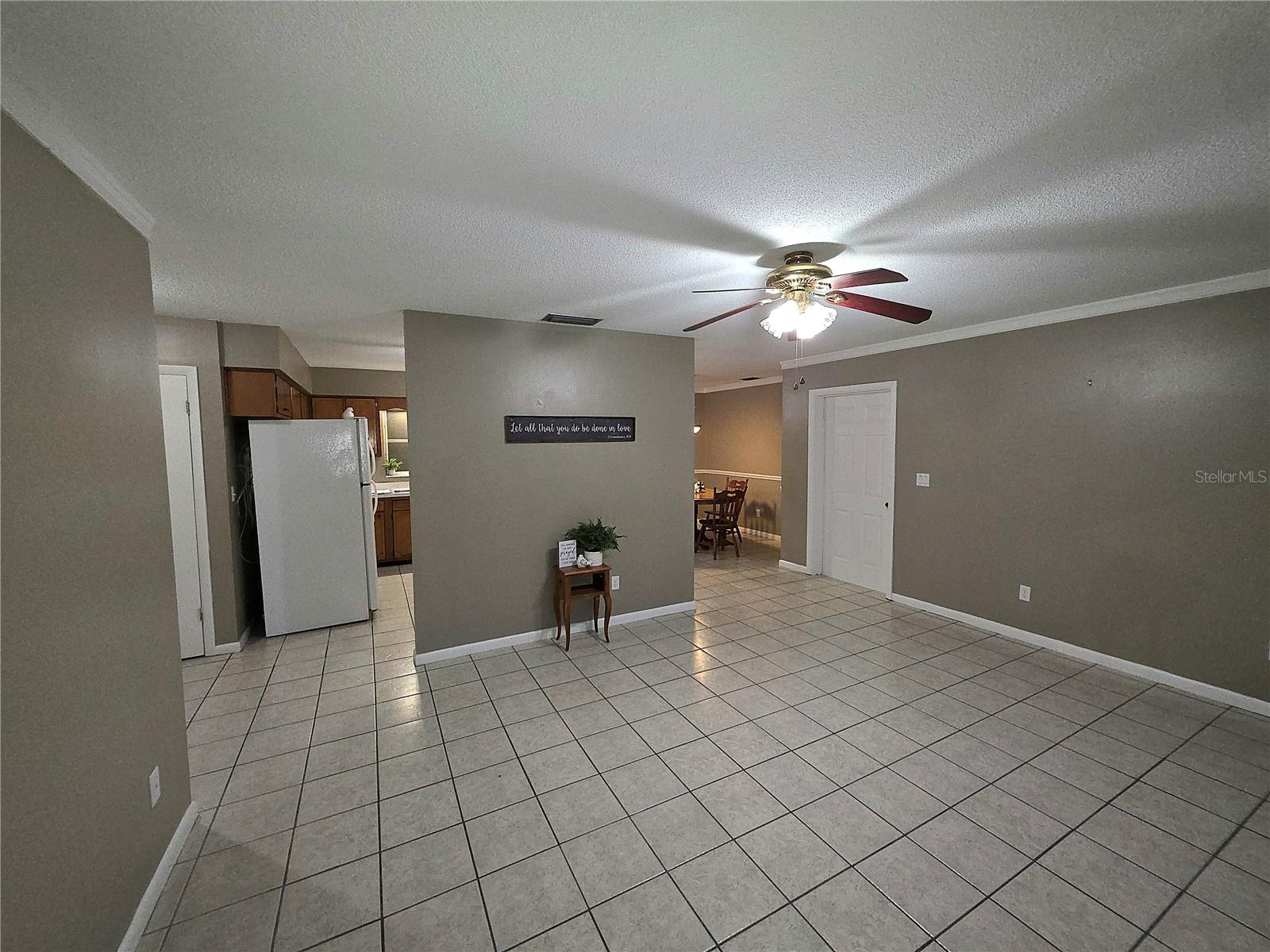 RAINBOW LAKES ESTATE - Residential