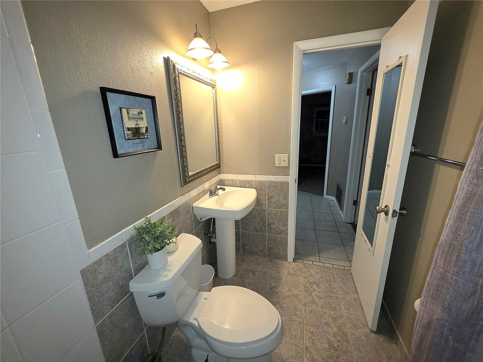 RAINBOW LAKES ESTATE - Residential