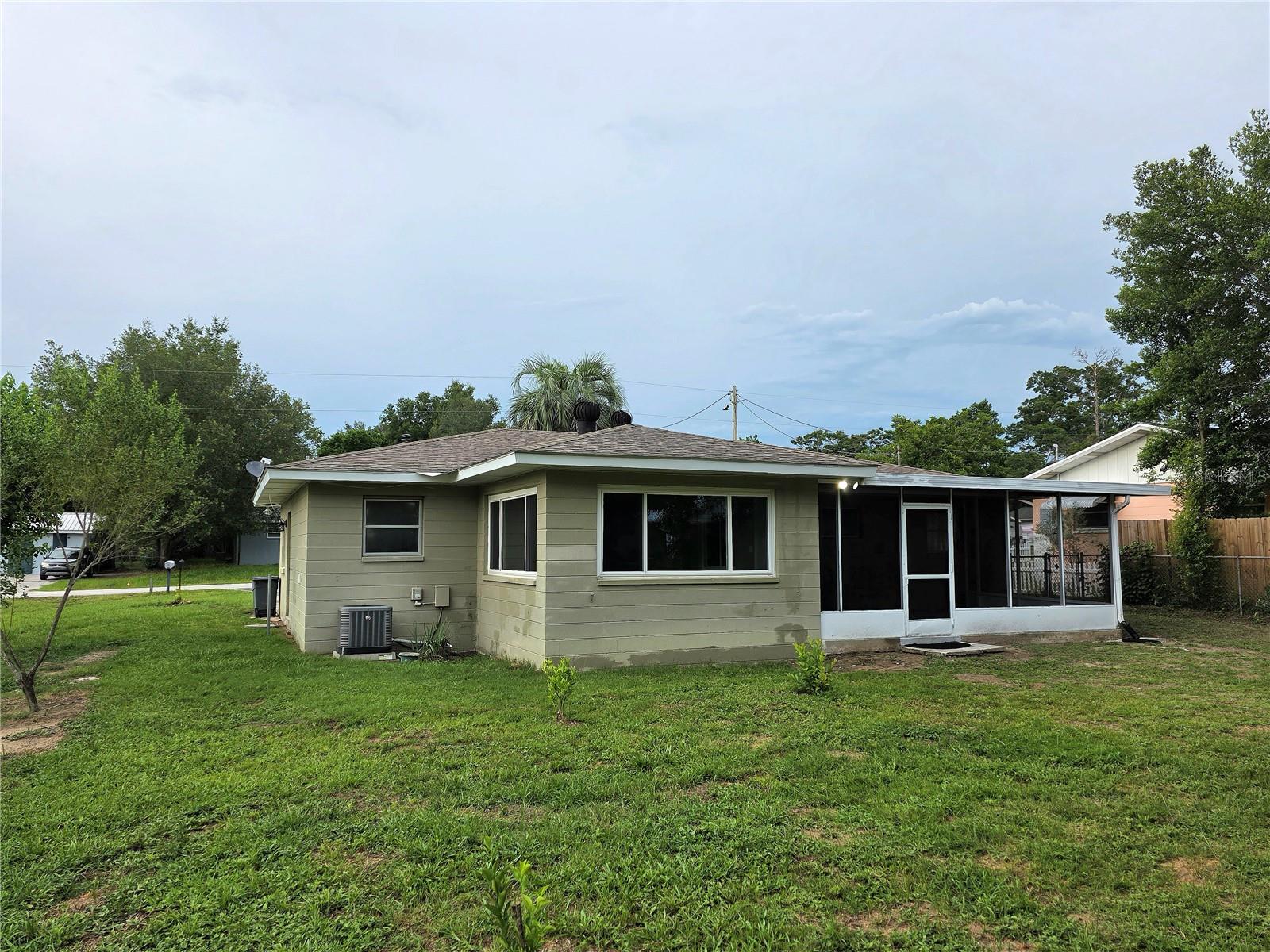 RAINBOW LAKES ESTATE - Residential