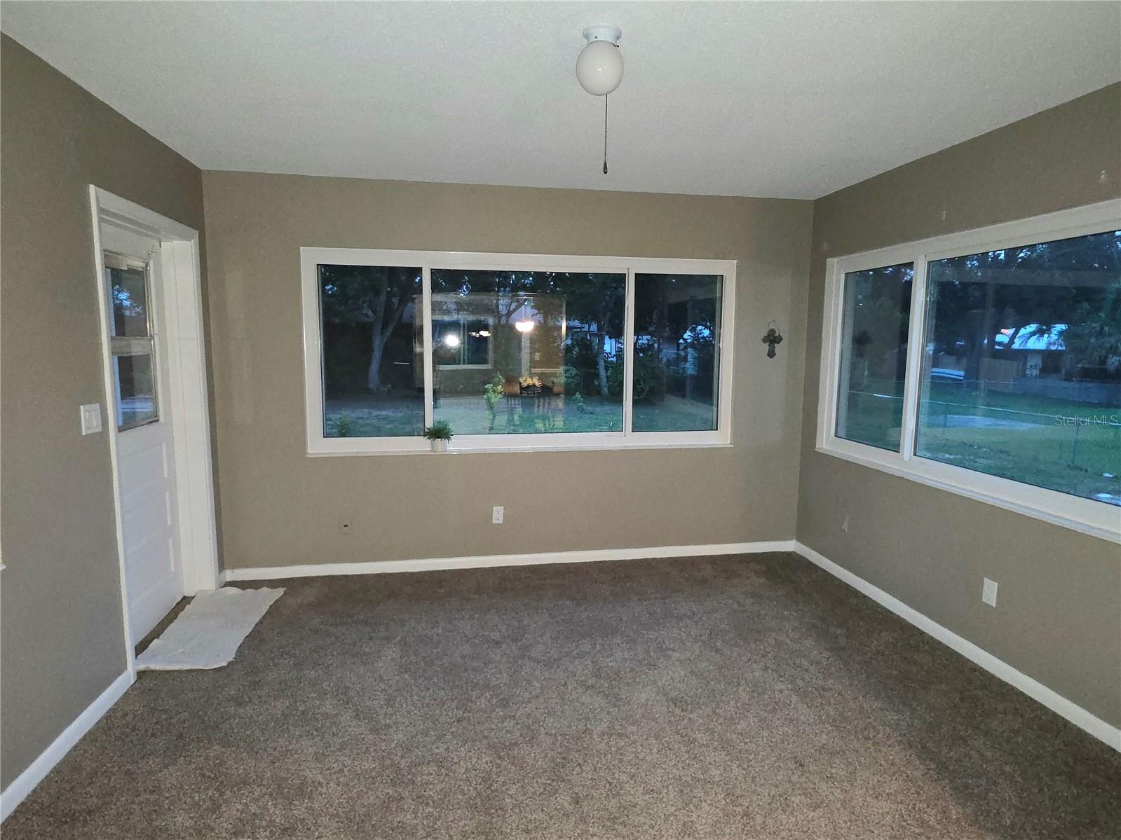 RAINBOW LAKES ESTATE - Residential