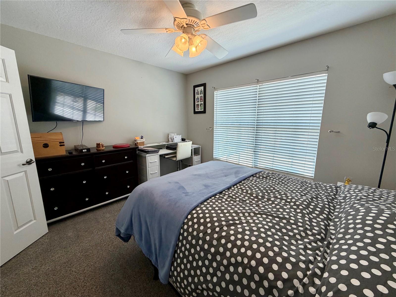 VENTANA TWNHMS AT WATERS EDGE - Residential Lease