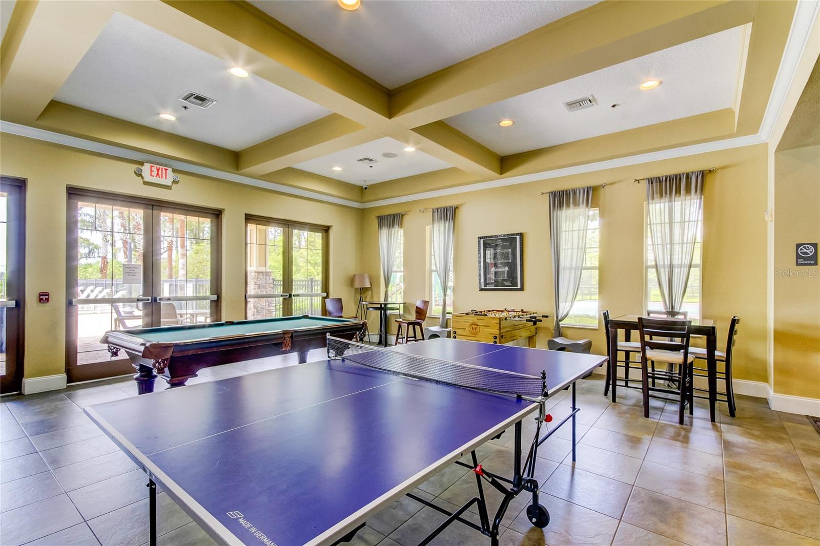 VENTANA TWNHMS AT WATERS EDGE - Residential Lease