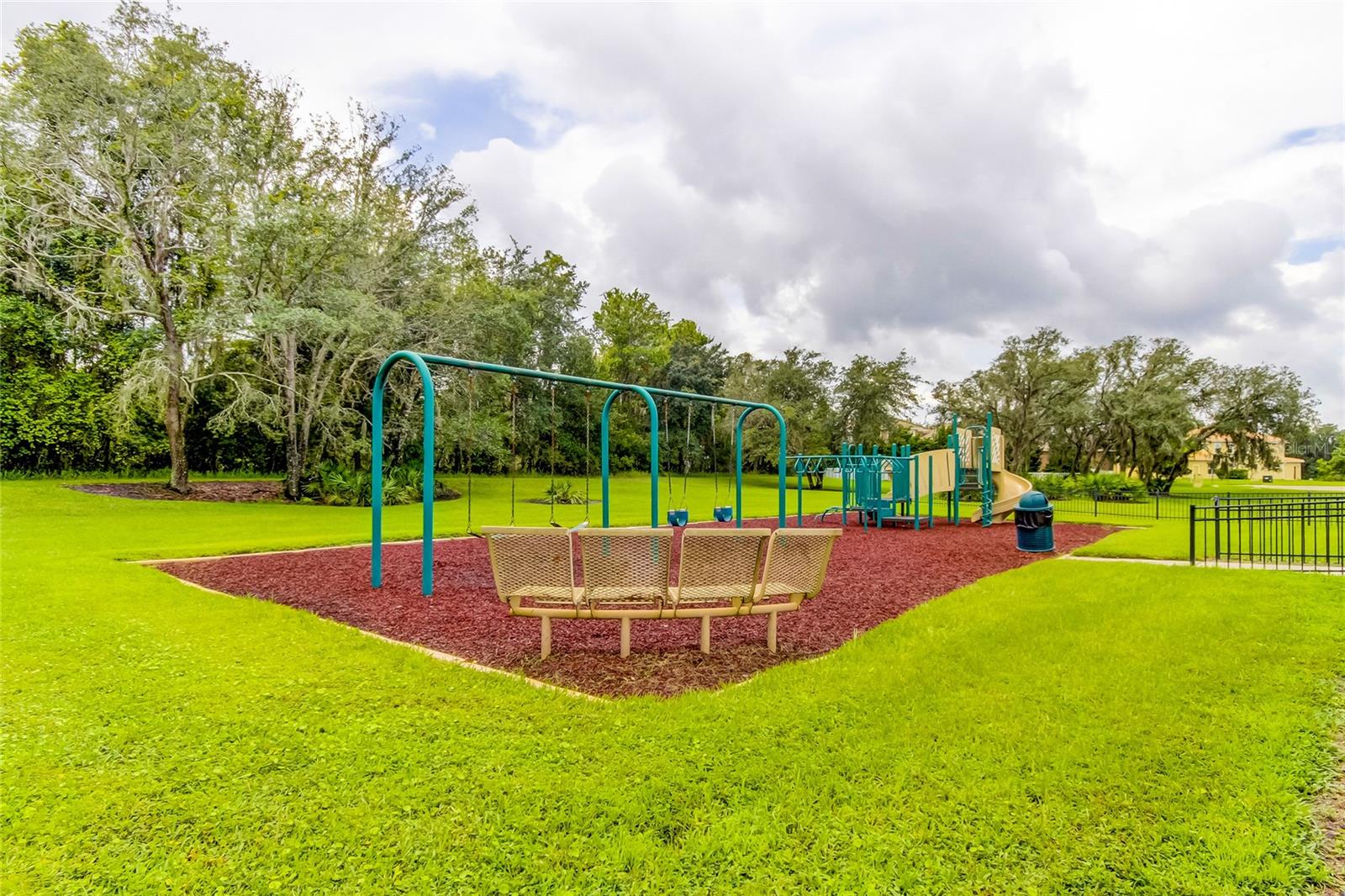 VENTANA TWNHMS AT WATERS EDGE - Residential Lease