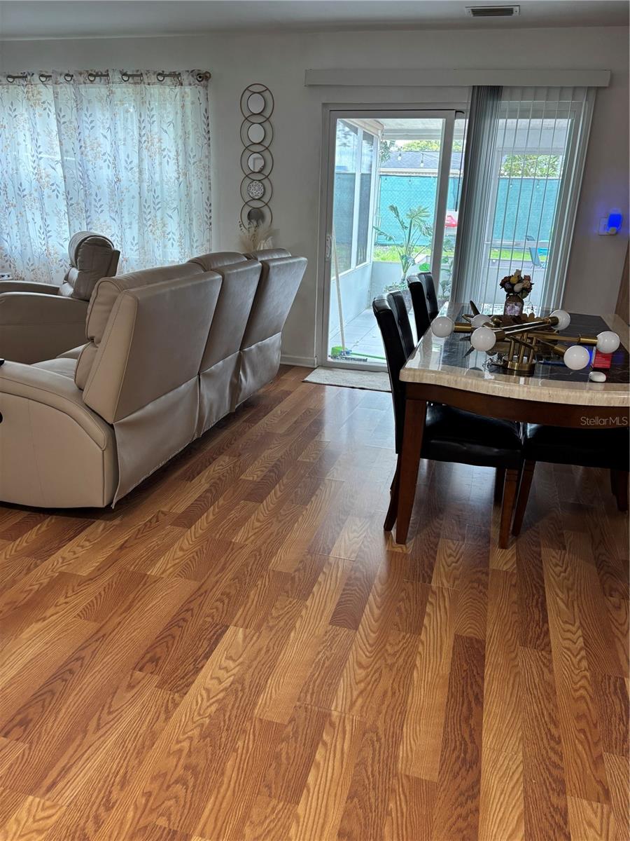 PARKWOOD - Residential