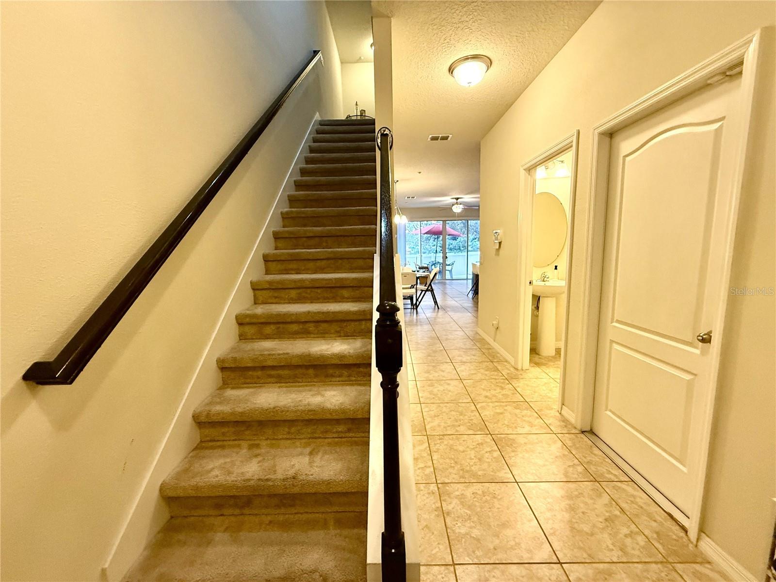ALOMA TRAILS - Residential