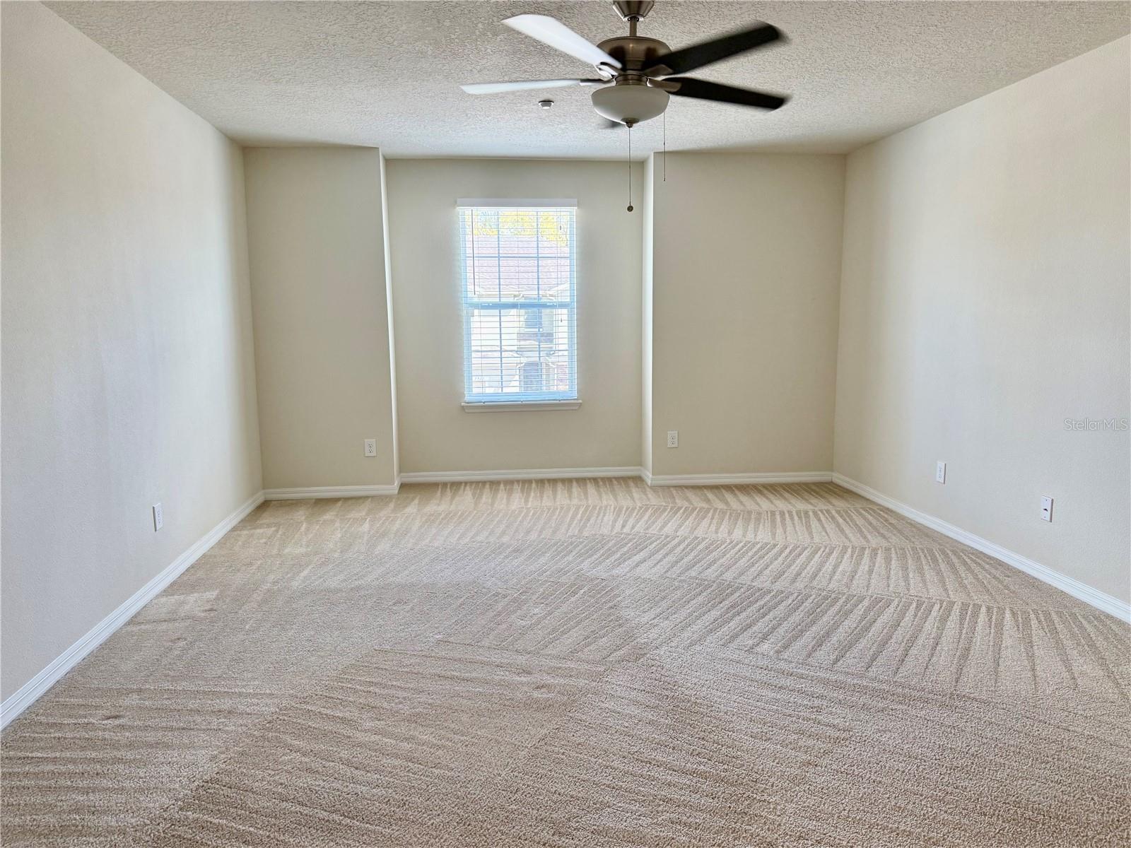 ALOMA TRAILS - Residential