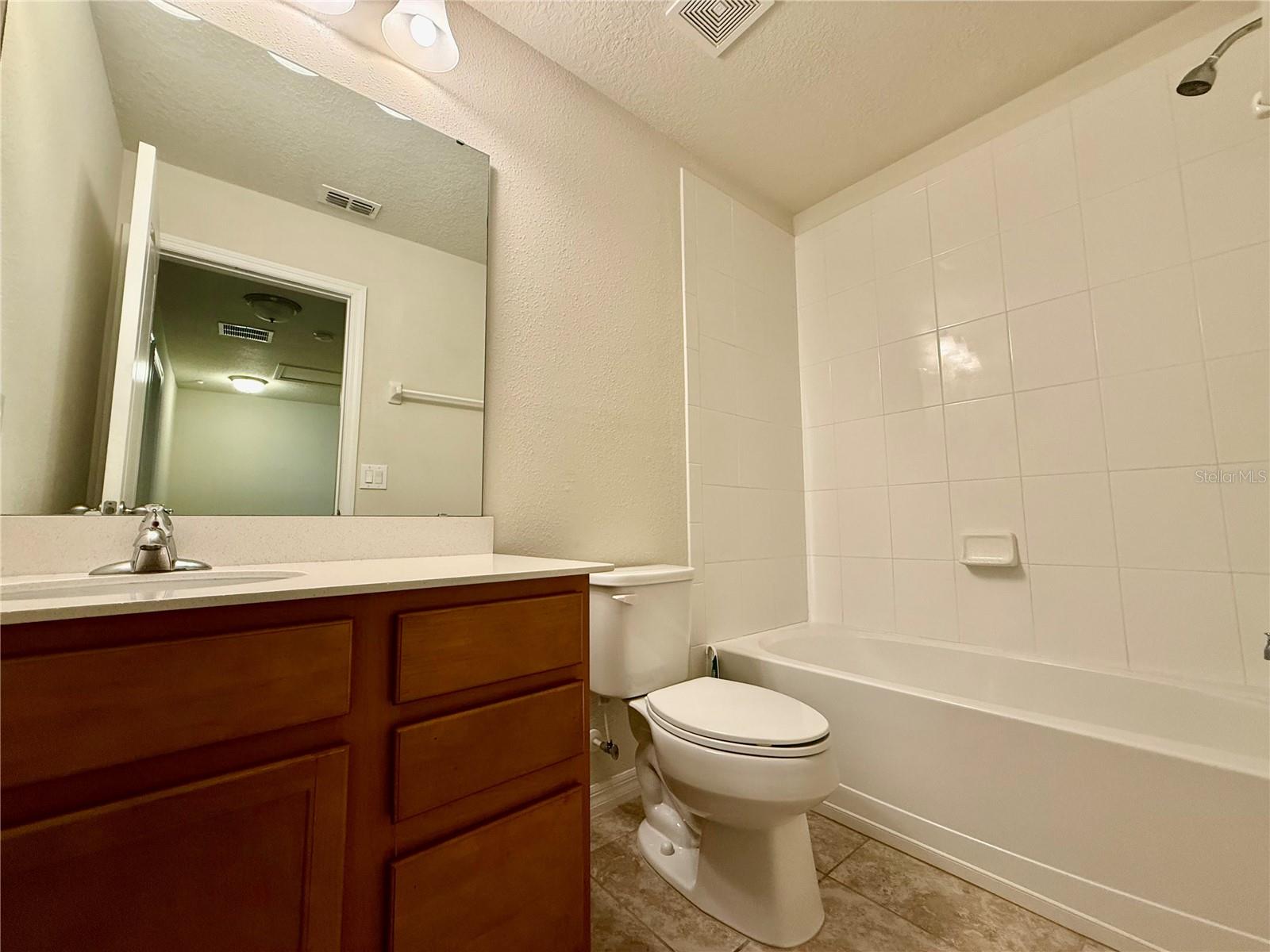 ALOMA TRAILS - Residential