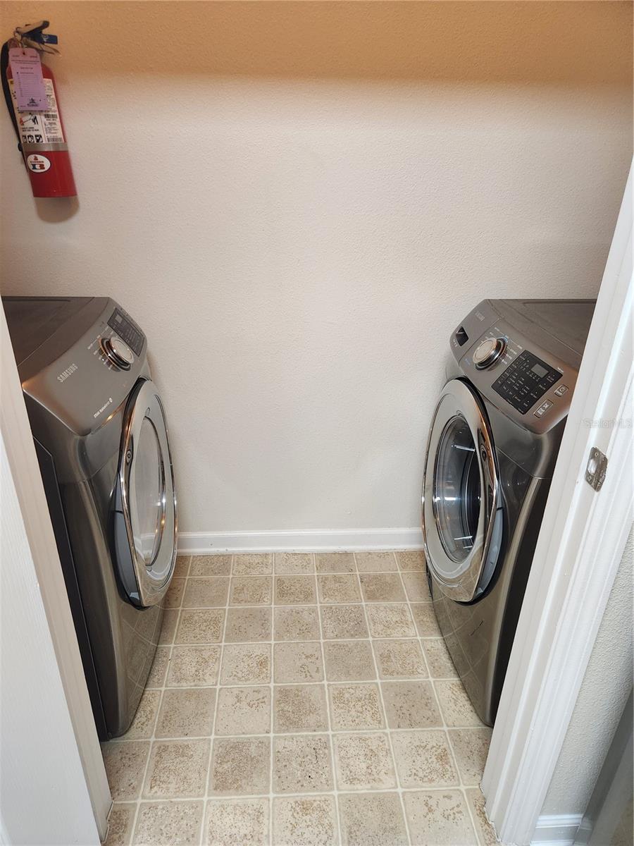 MIRABELLA - Residential Lease