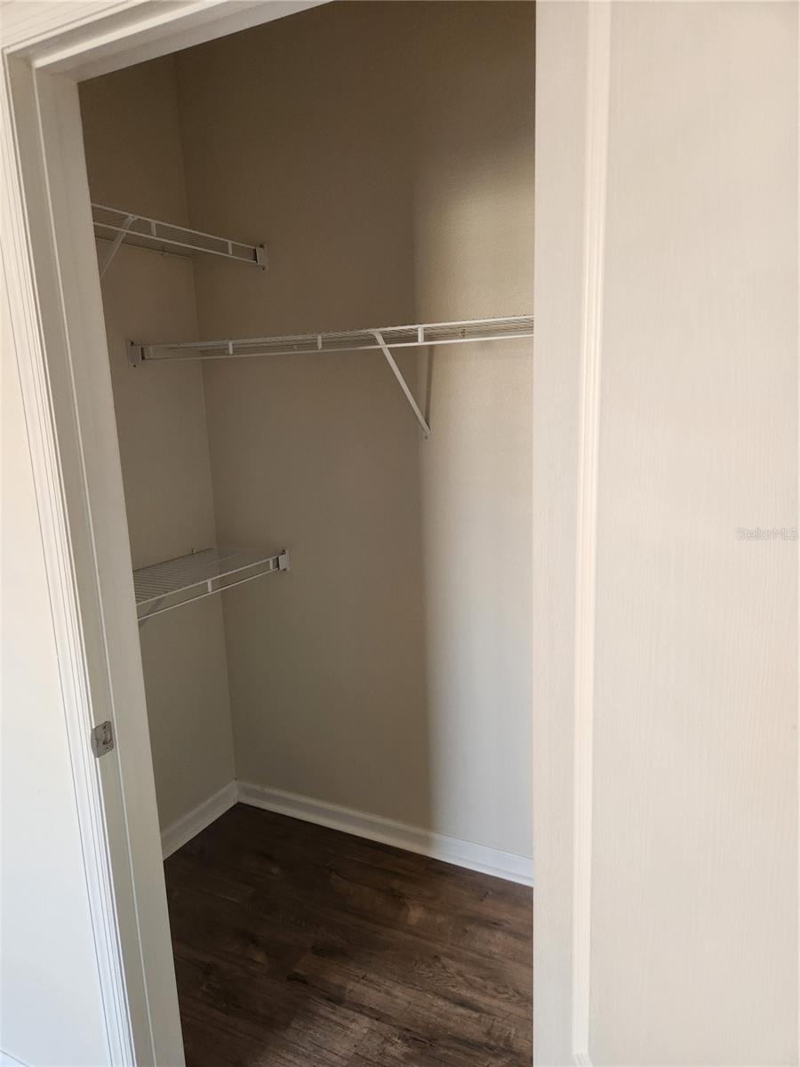 MIRABELLA - Residential Lease