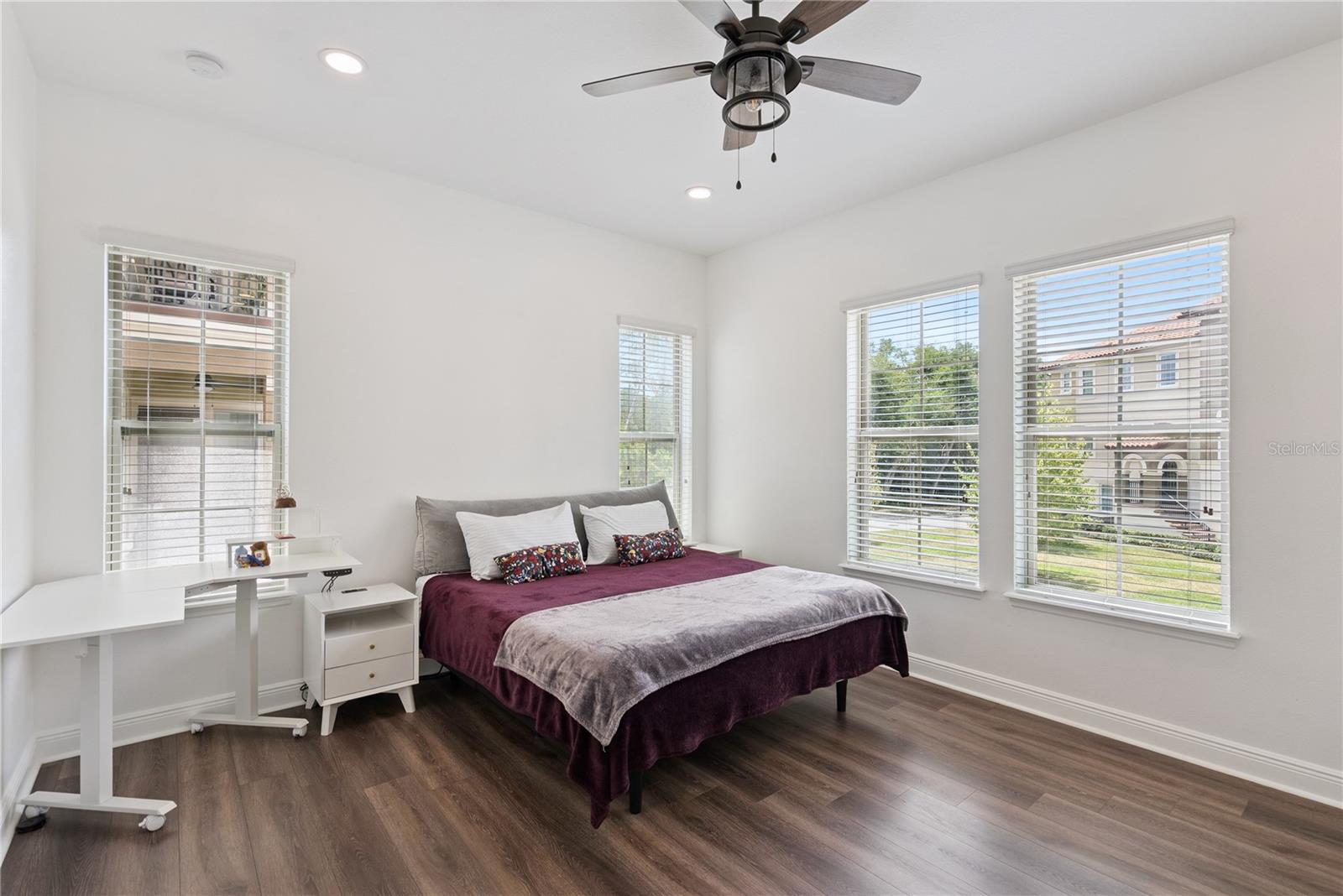 FOUNTAIN PARKE AT LAKE MARY PH 2 - Residential