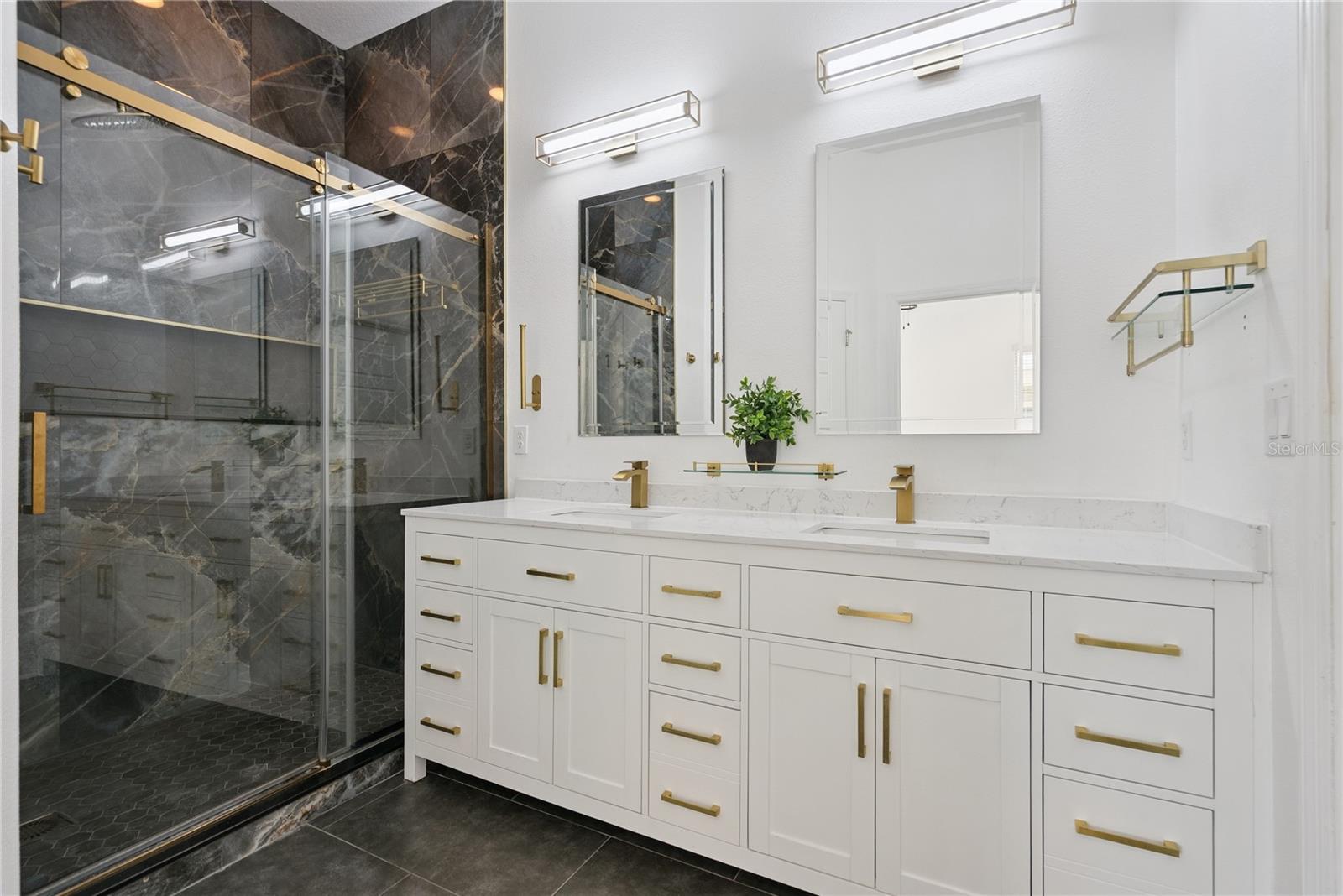 FOUNTAIN PARKE AT LAKE MARY PH 2 - Residential