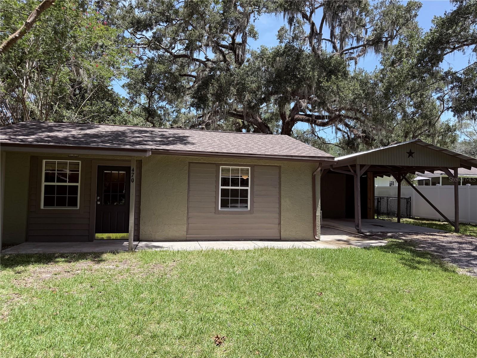 HIGHLAND OAKS - Residential