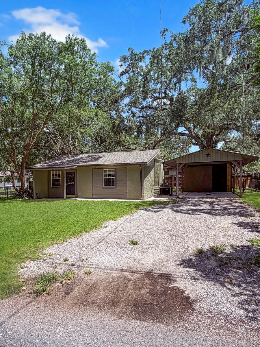 HIGHLAND OAKS - Residential
