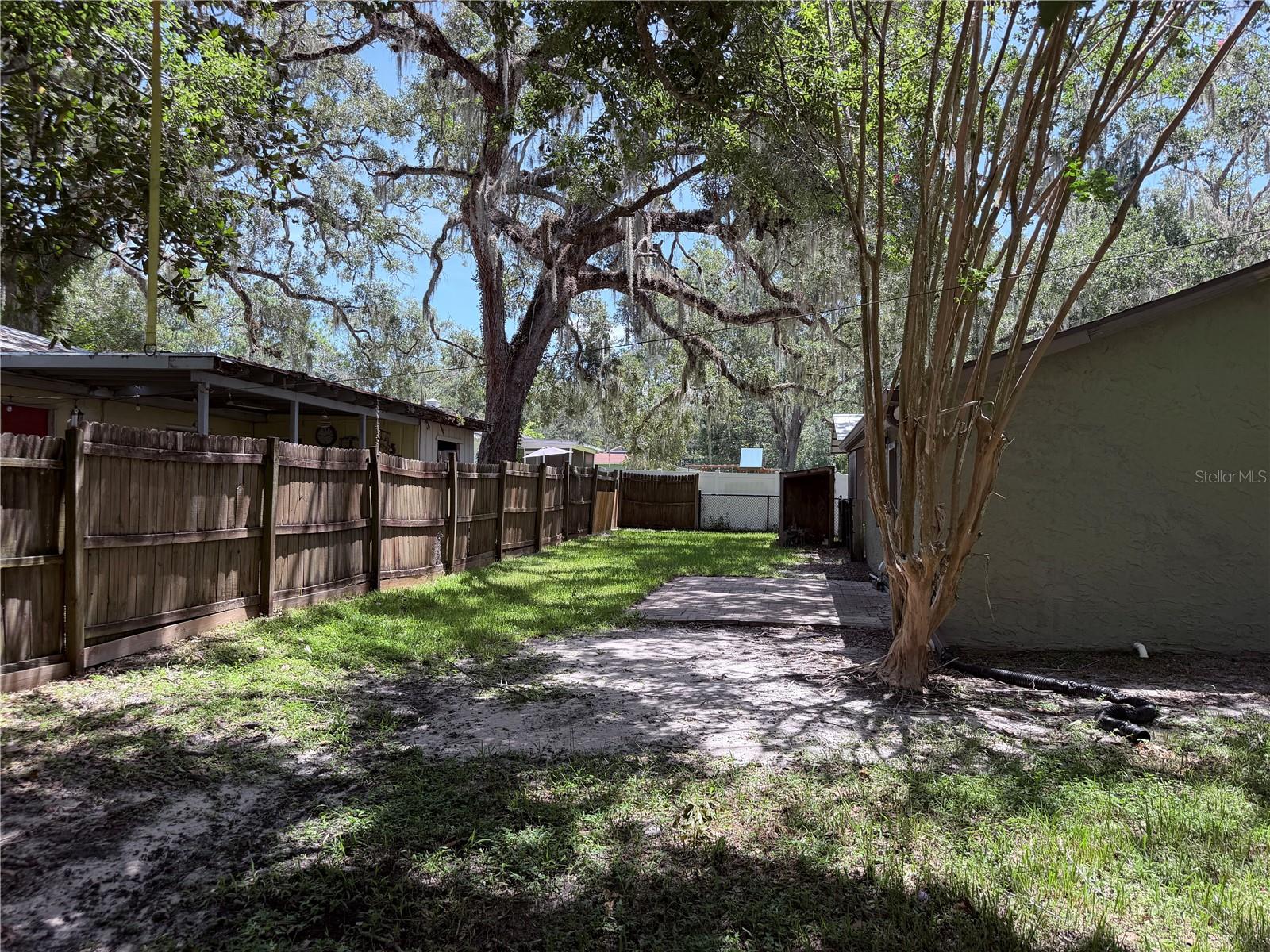 HIGHLAND OAKS - Residential